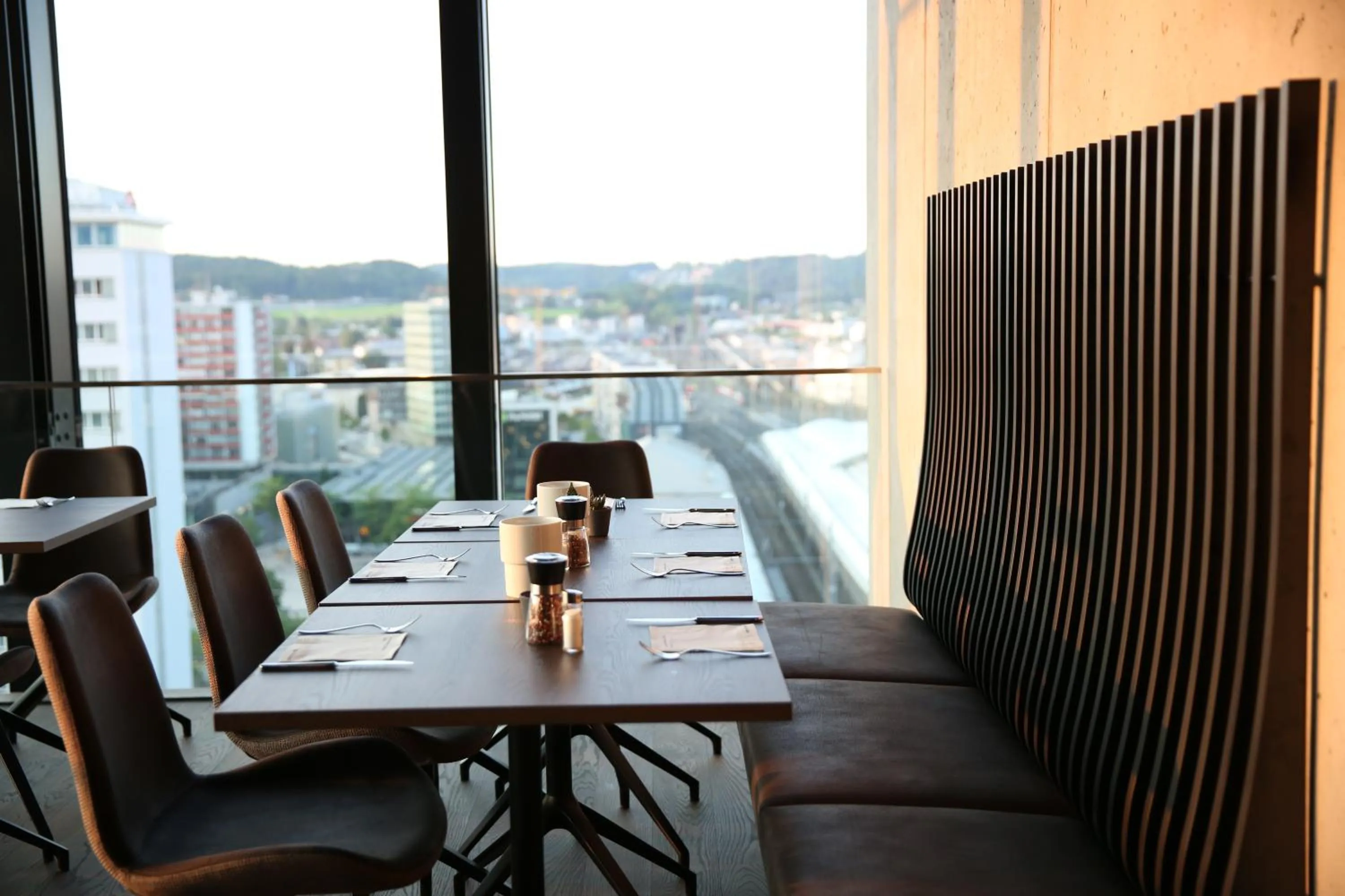 Restaurant/places to eat in arte Hotel Salzburg