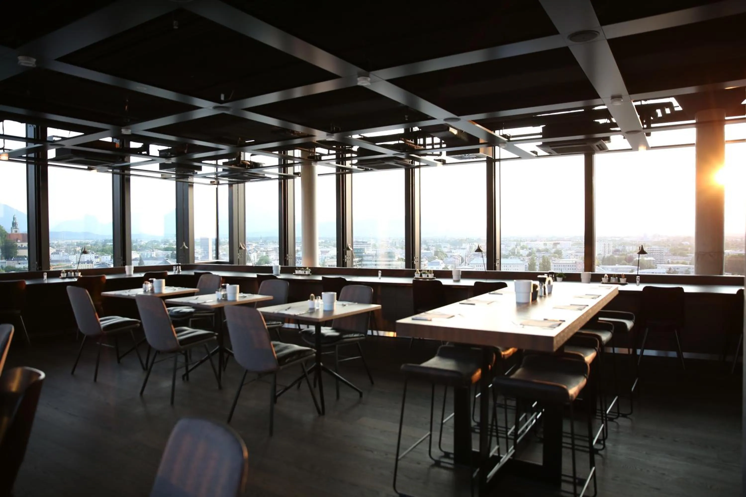 Restaurant/places to eat in arte Hotel Salzburg