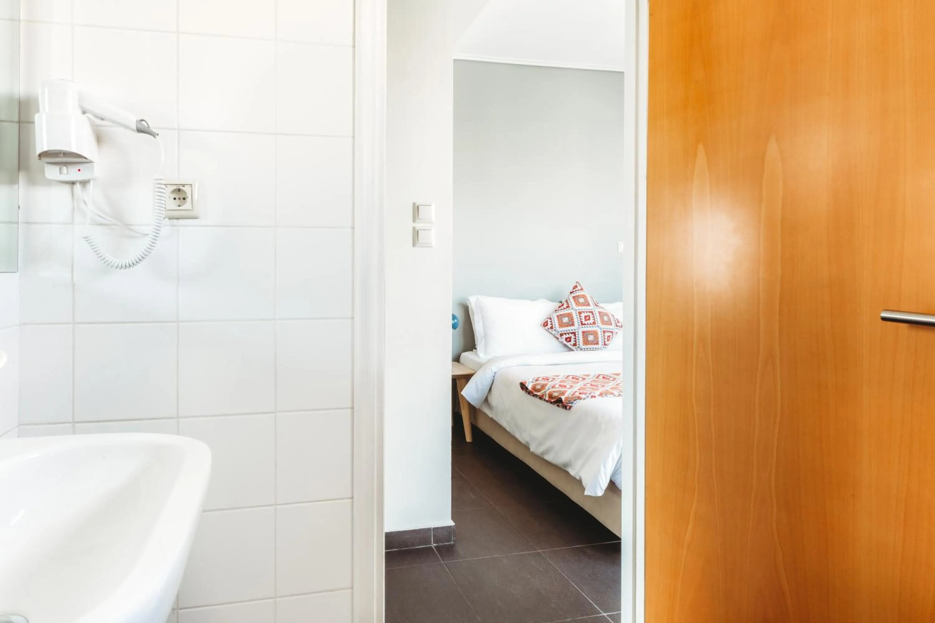 Bathroom, Bed in Athens Studios