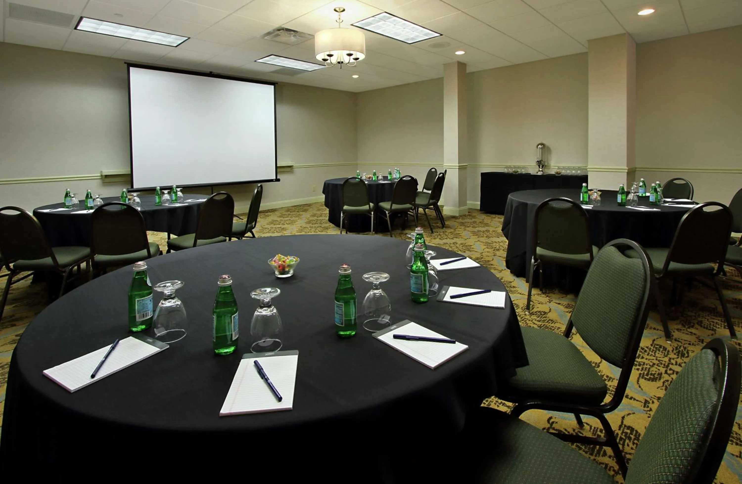 Meeting/conference room in DoubleTree by Hilton Mahwah