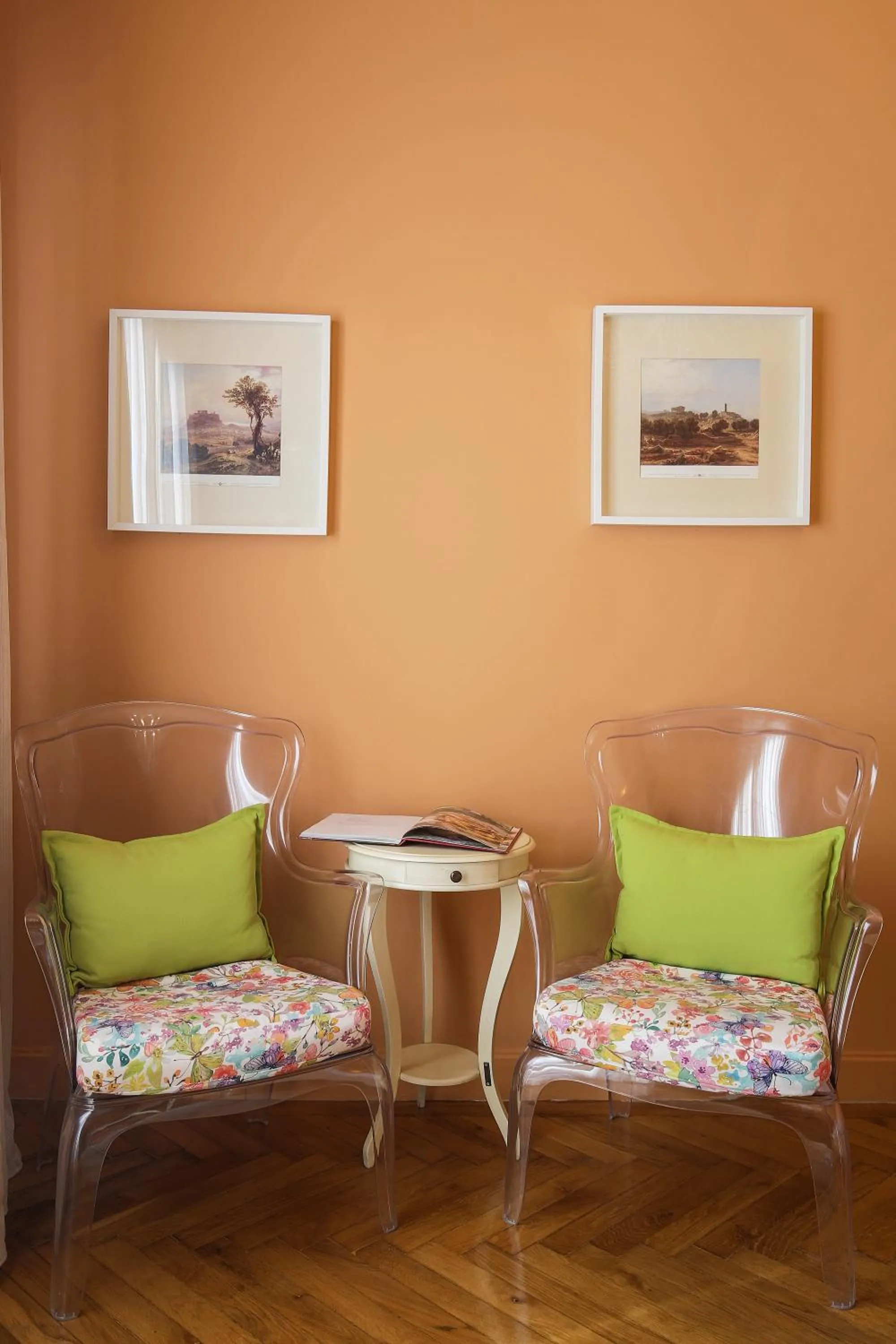 Living room in Sweet Home Hotel