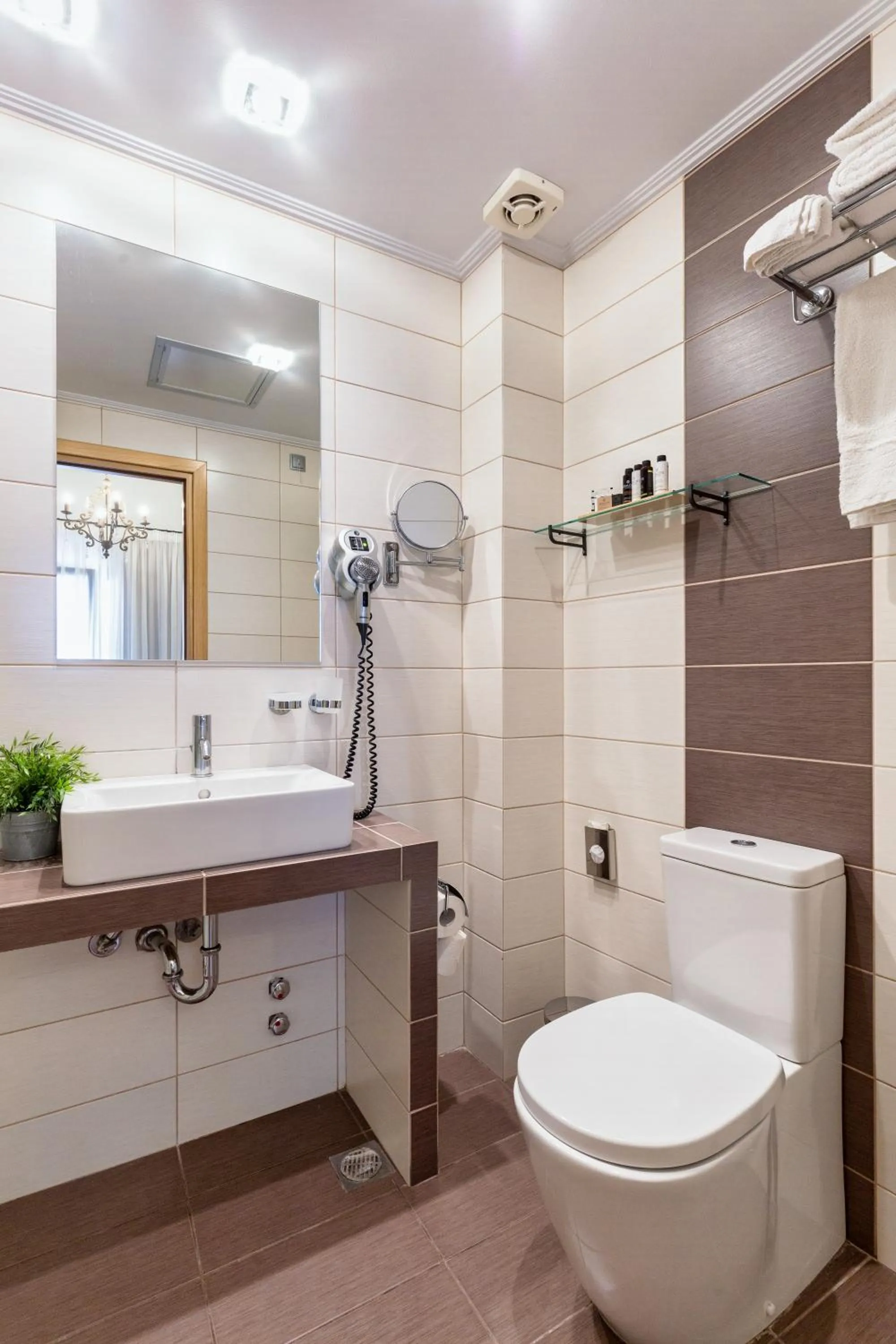 Bathroom in Sweet Home Hotel