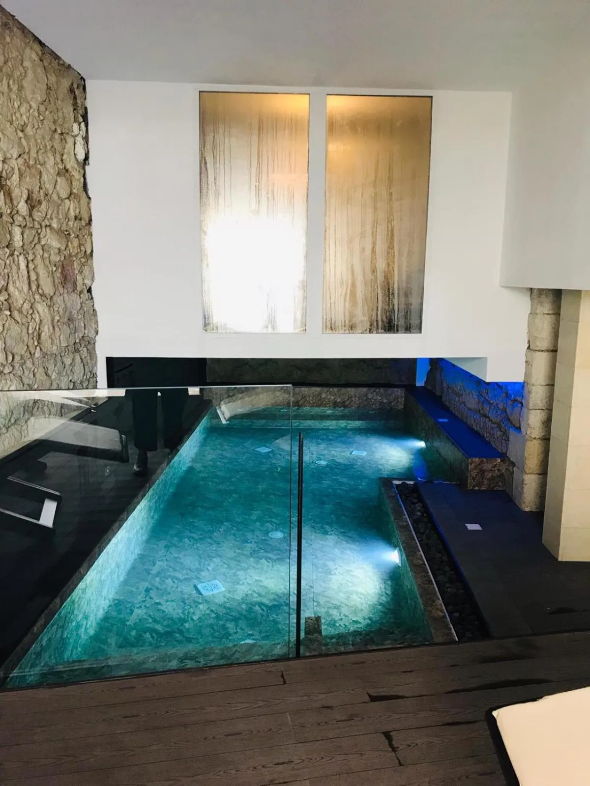 Massage in Re Dionisio Luxury Suites