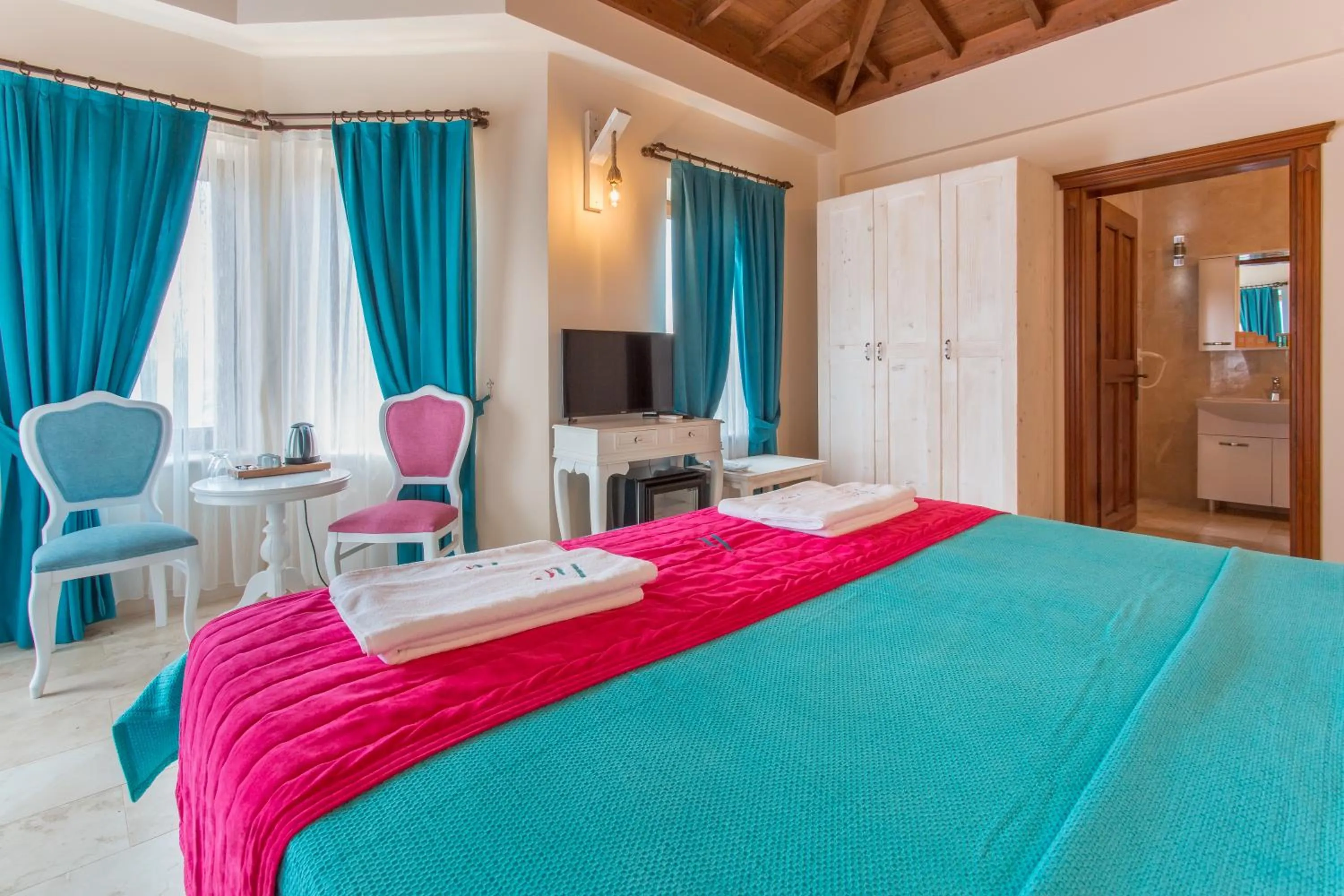 Photo of the whole room in Hillcity Hotel