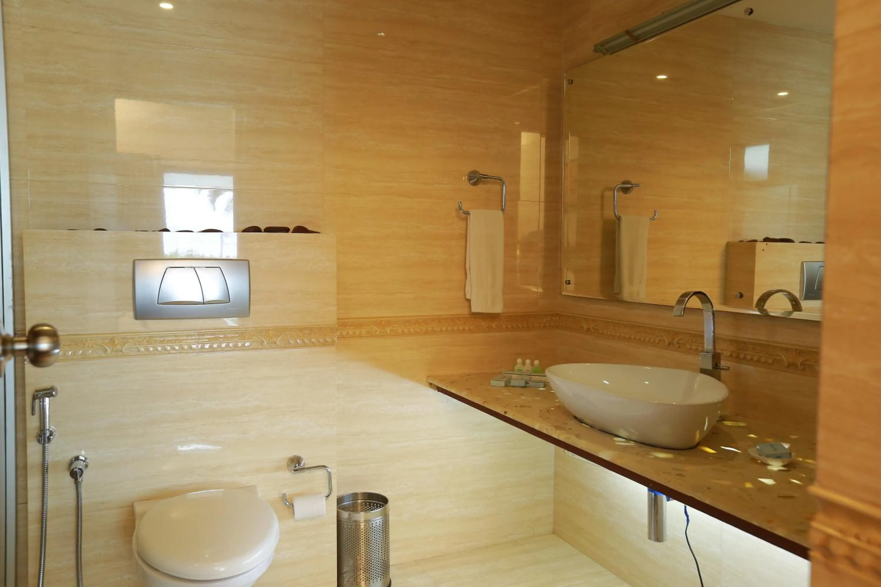 Deshadan Backwater Resort - The best sunrise view