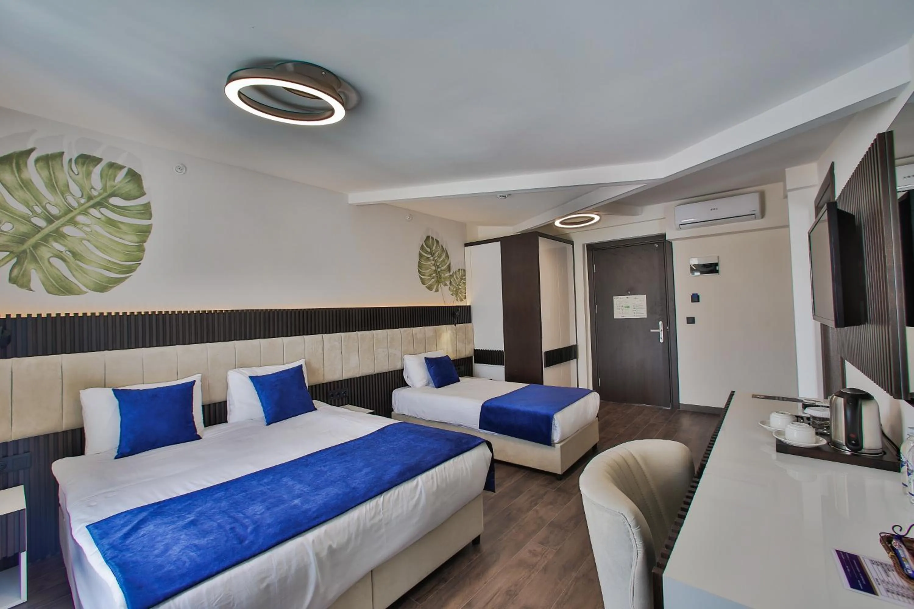 Photo of the whole room, Bed in Kavala Hotel