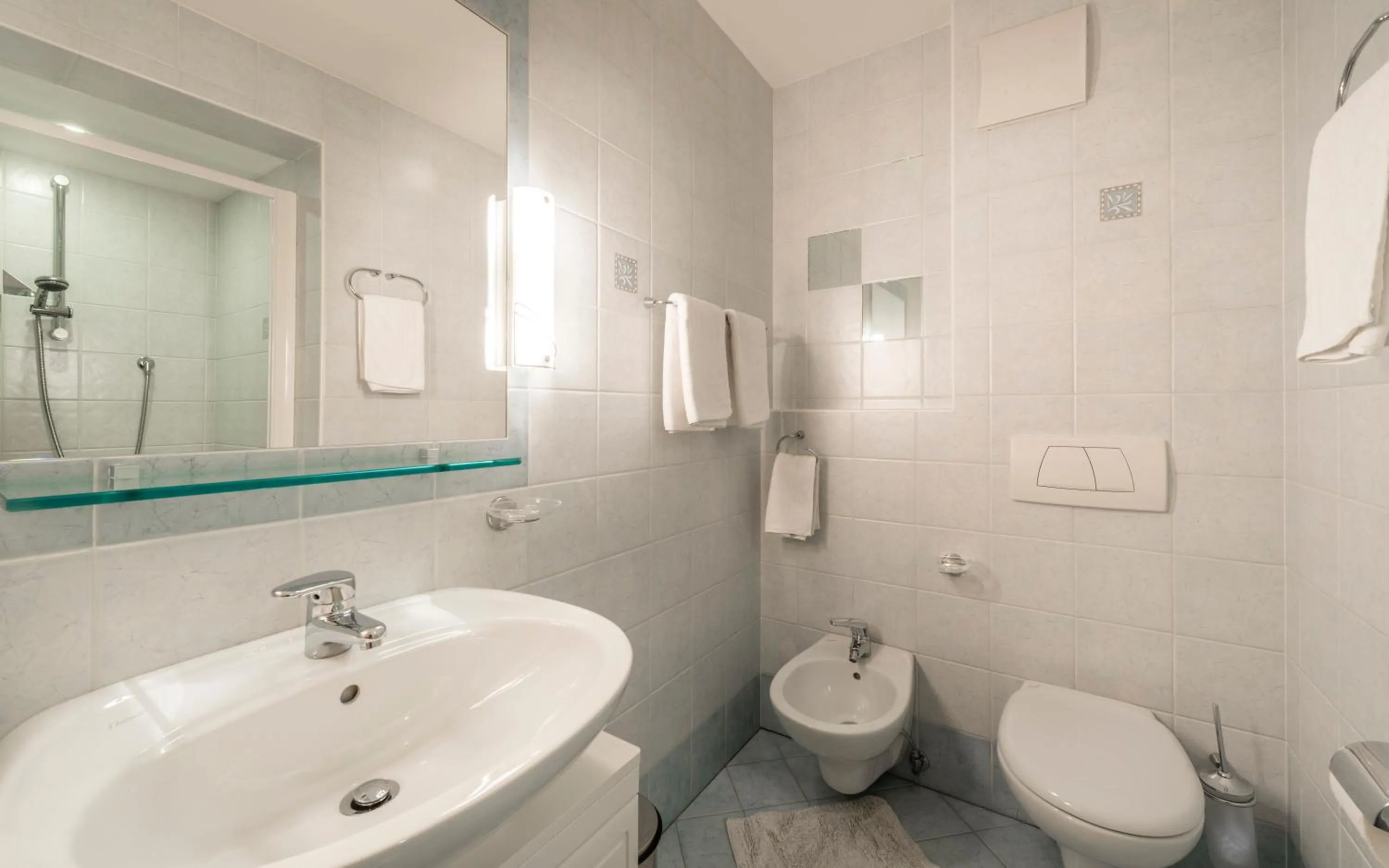 Bathroom in Residence Treyer