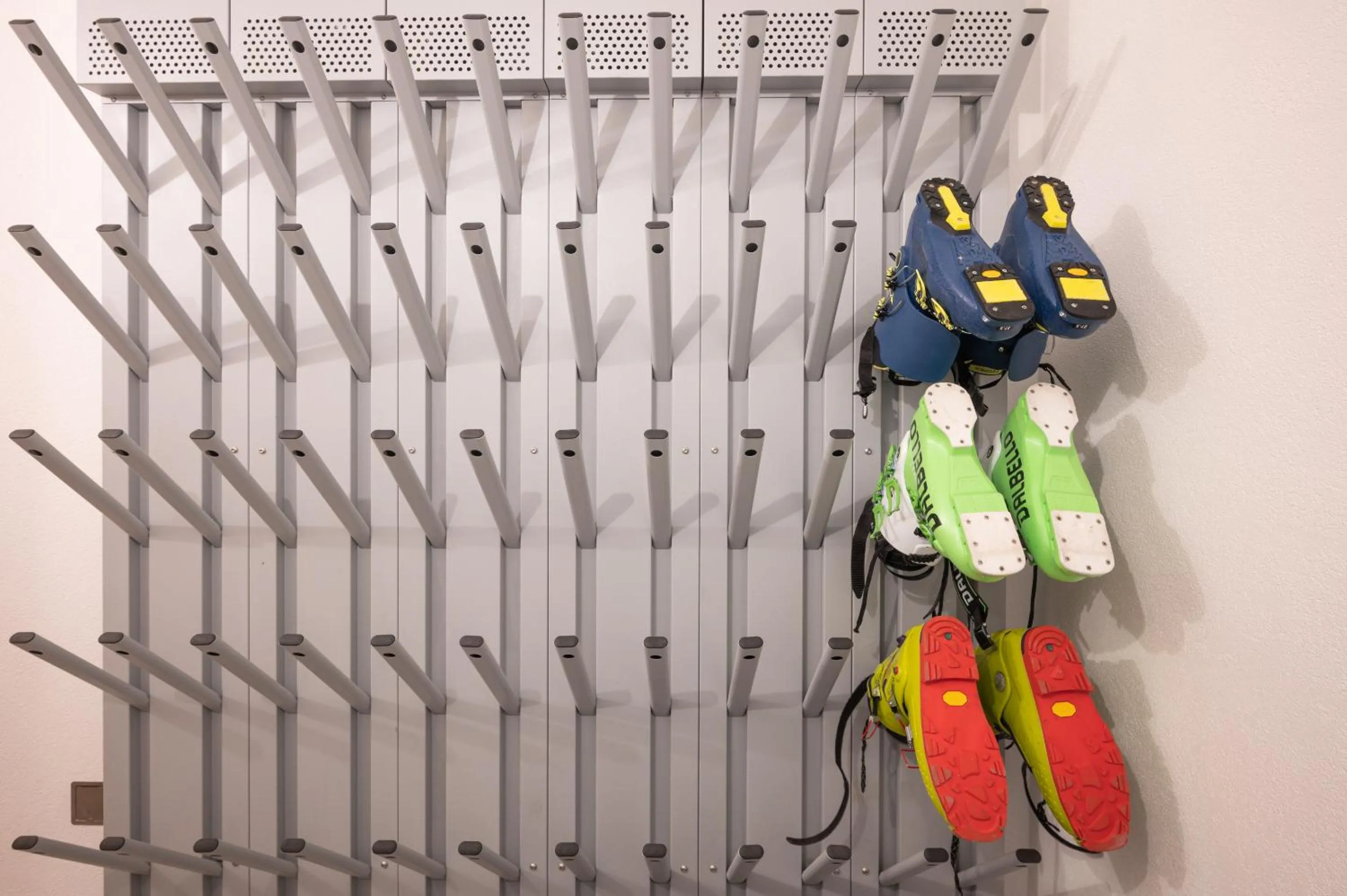 Skiing in Residence Treyer