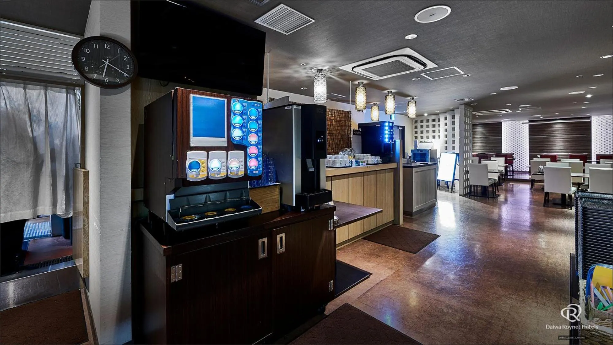 Restaurant/places to eat in Daiwa Roynet Hotel Naha Omoromachi