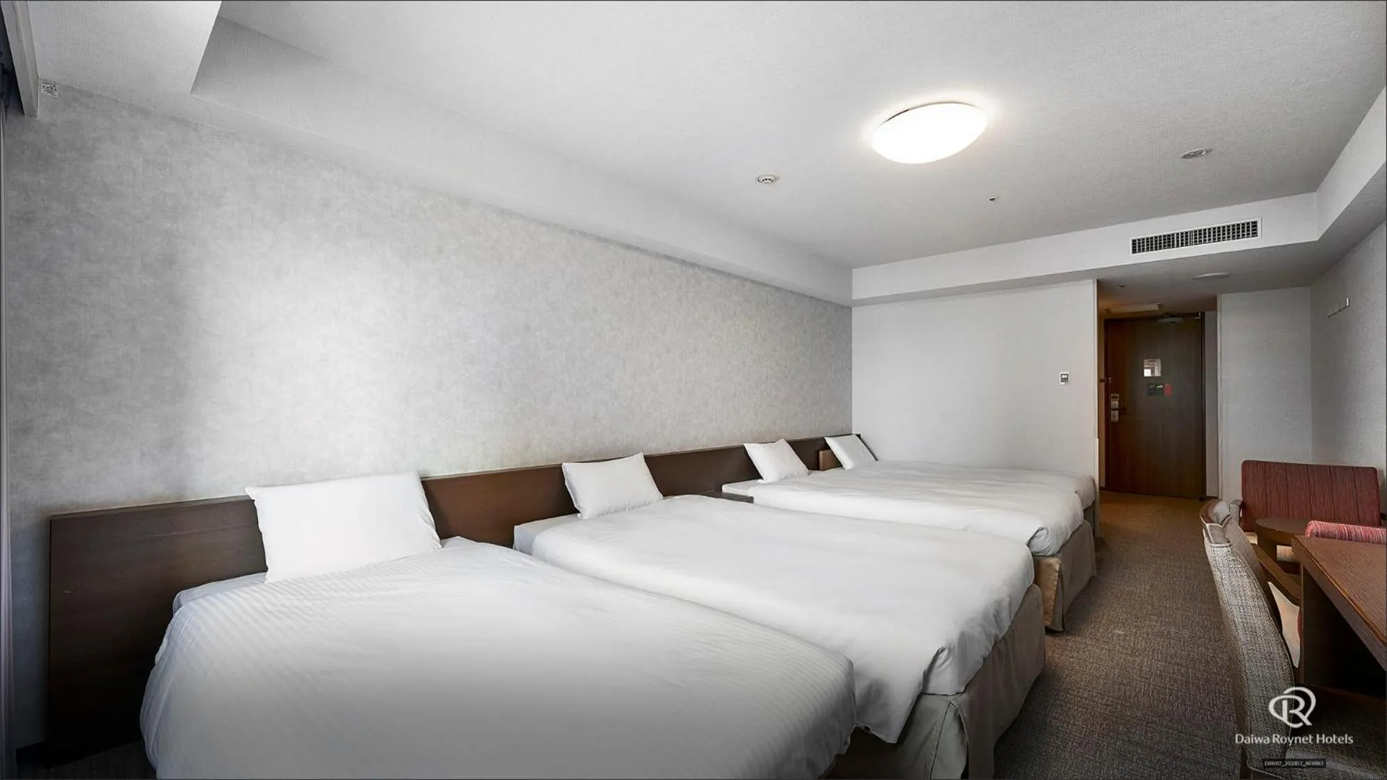 Bed in Daiwa Roynet Hotel Naha Omoromachi