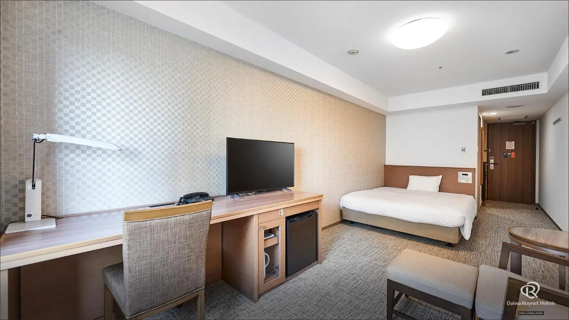 Deluxe Double Room - single occupancy - Non-Smoking in Daiwa Roynet Hotel Naha Omoromachi Deluxe Double Room - single occupancy - Non-Smoking in Daiwa Roynet Hotel Naha Omoromachi