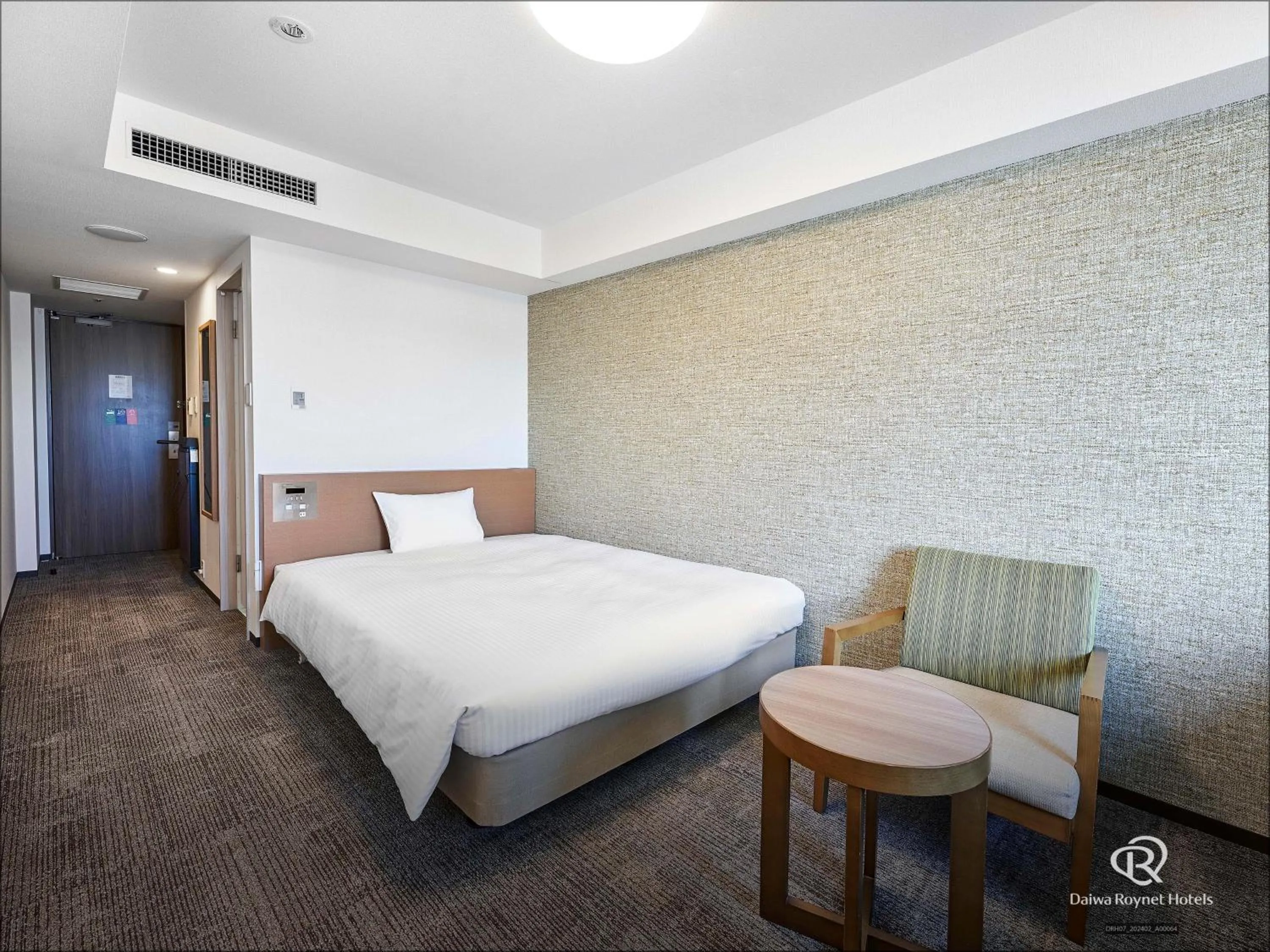 Bed in Daiwa Roynet Hotel Naha Omoromachi