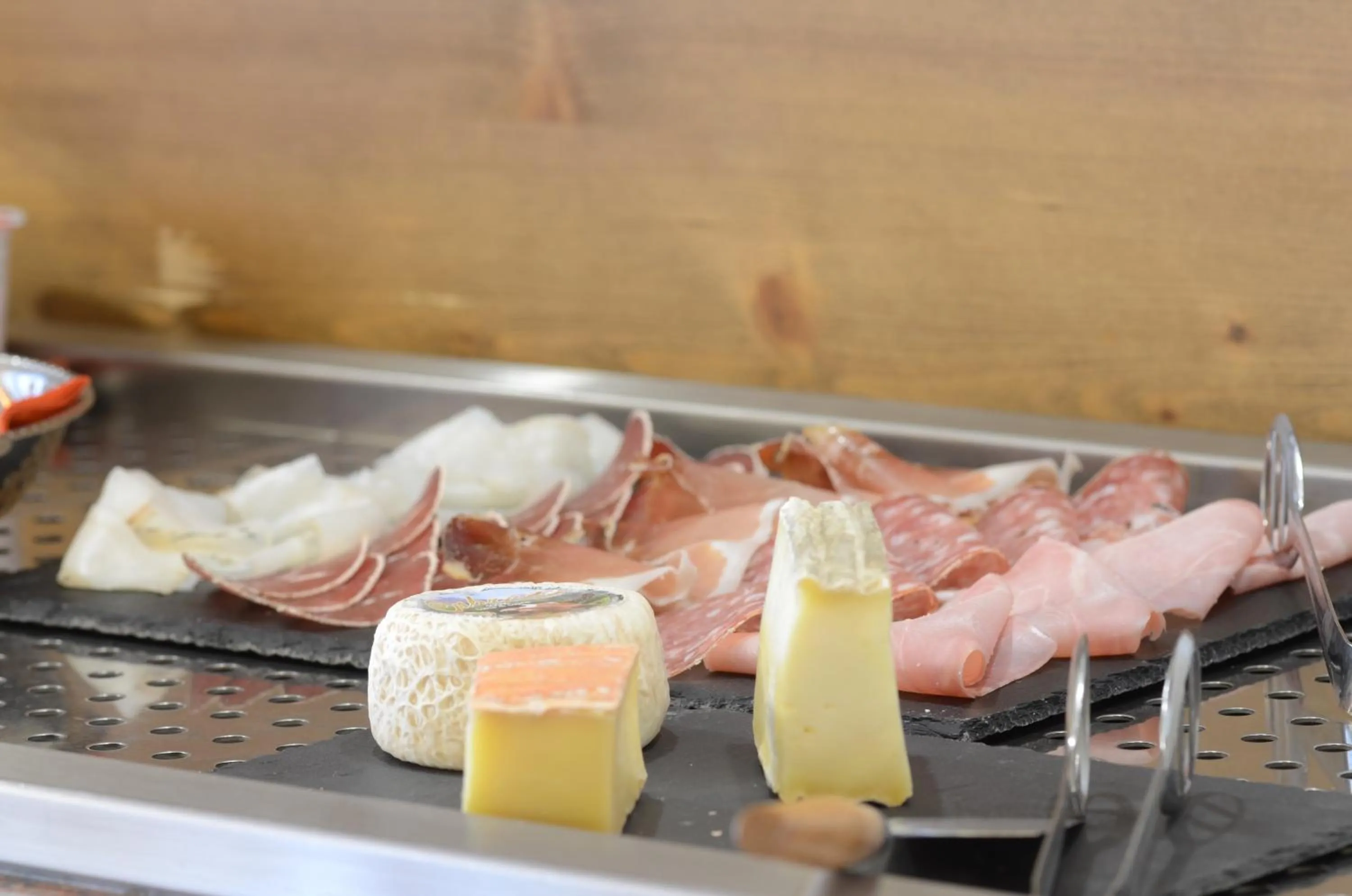 Buffet breakfast in Albergo Alpenrose