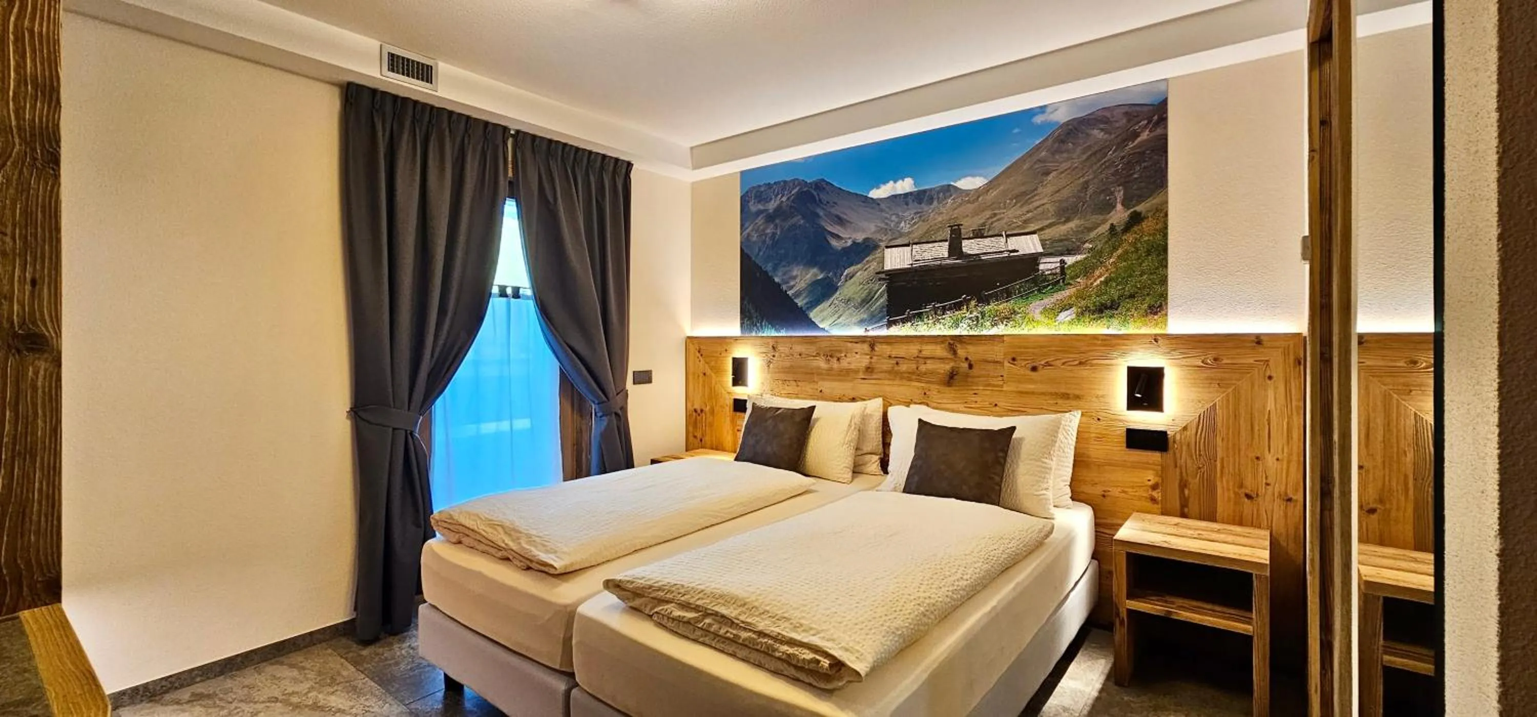 Bedroom, Bed in Albergo Alpenrose