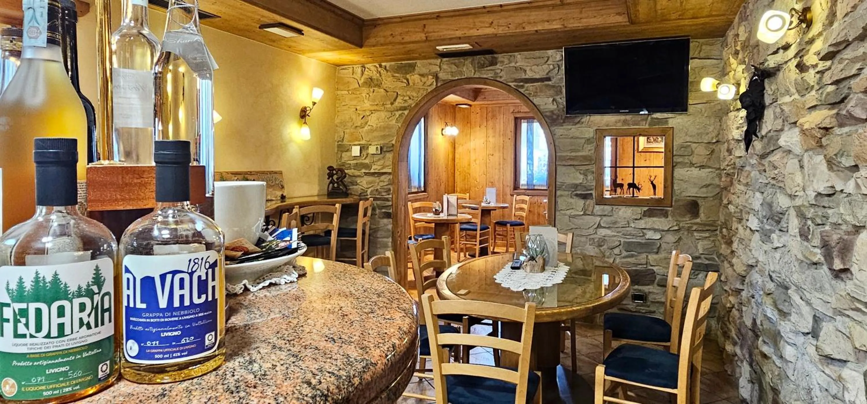 Lounge or bar in Albergo Alpenrose