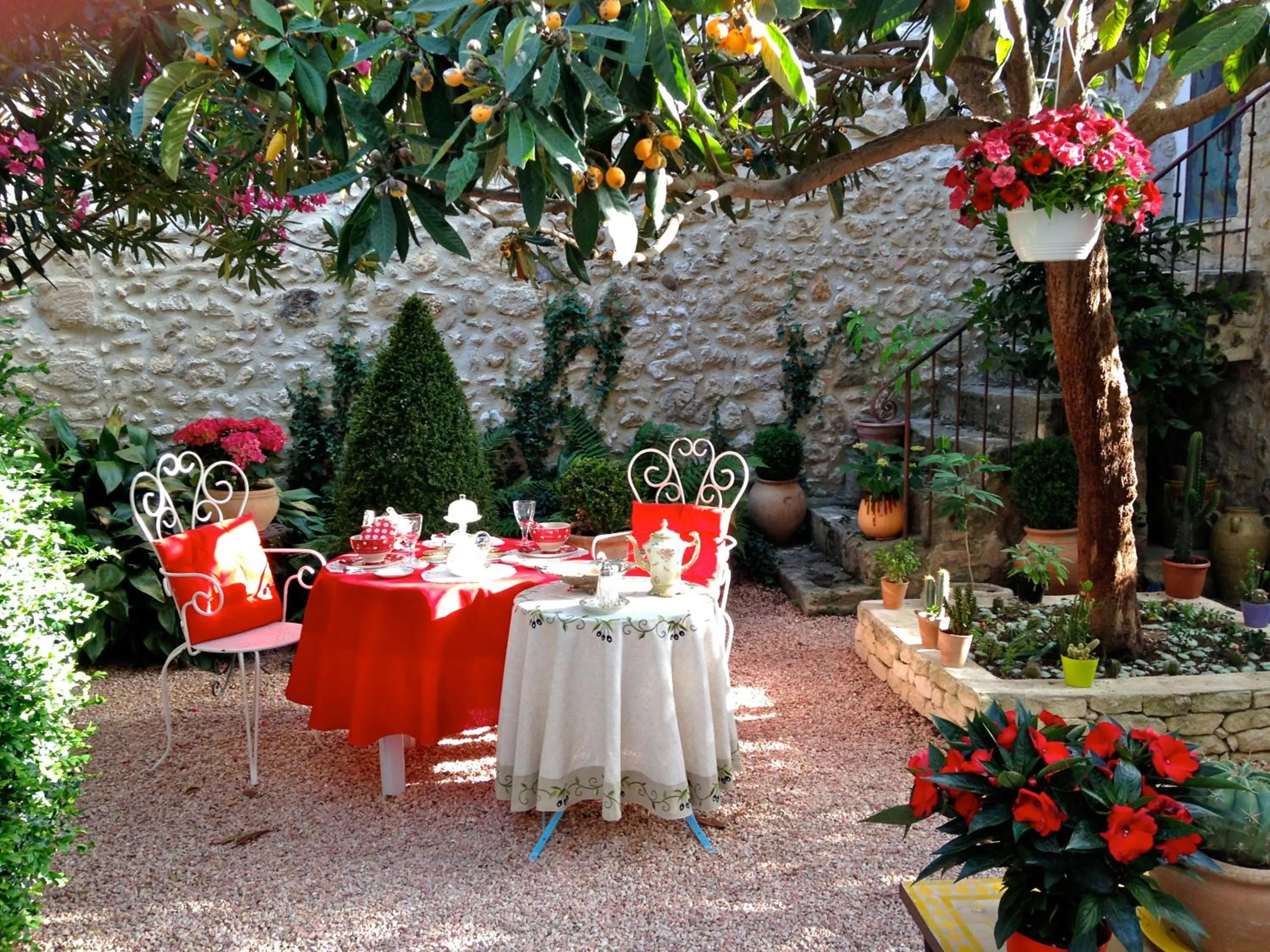 Restaurant/places to eat in La Maison du Peintre en Provence