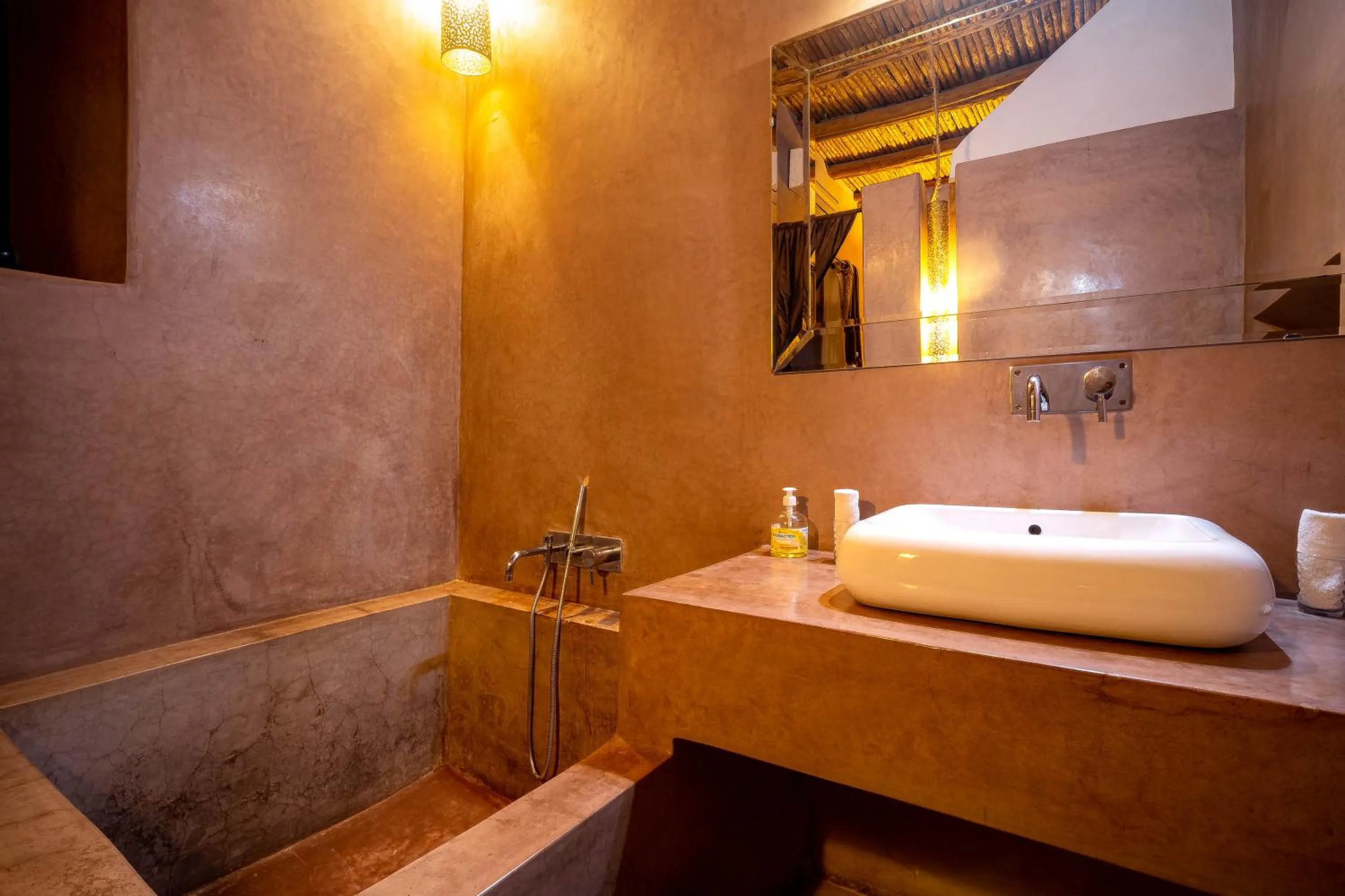 Shower in Riad Vanilla Sma & Spa