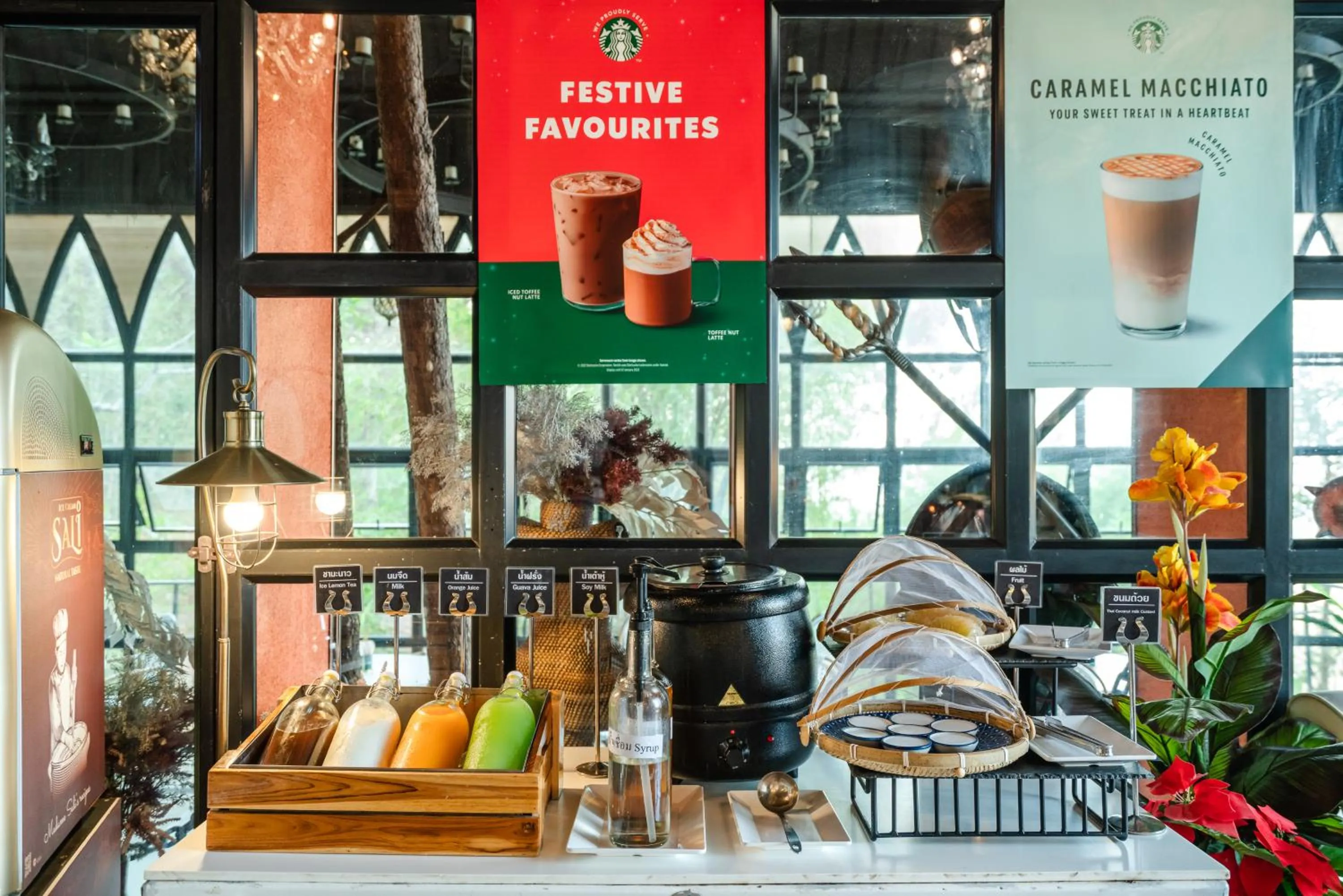 Buffet breakfast in Villa PaSon