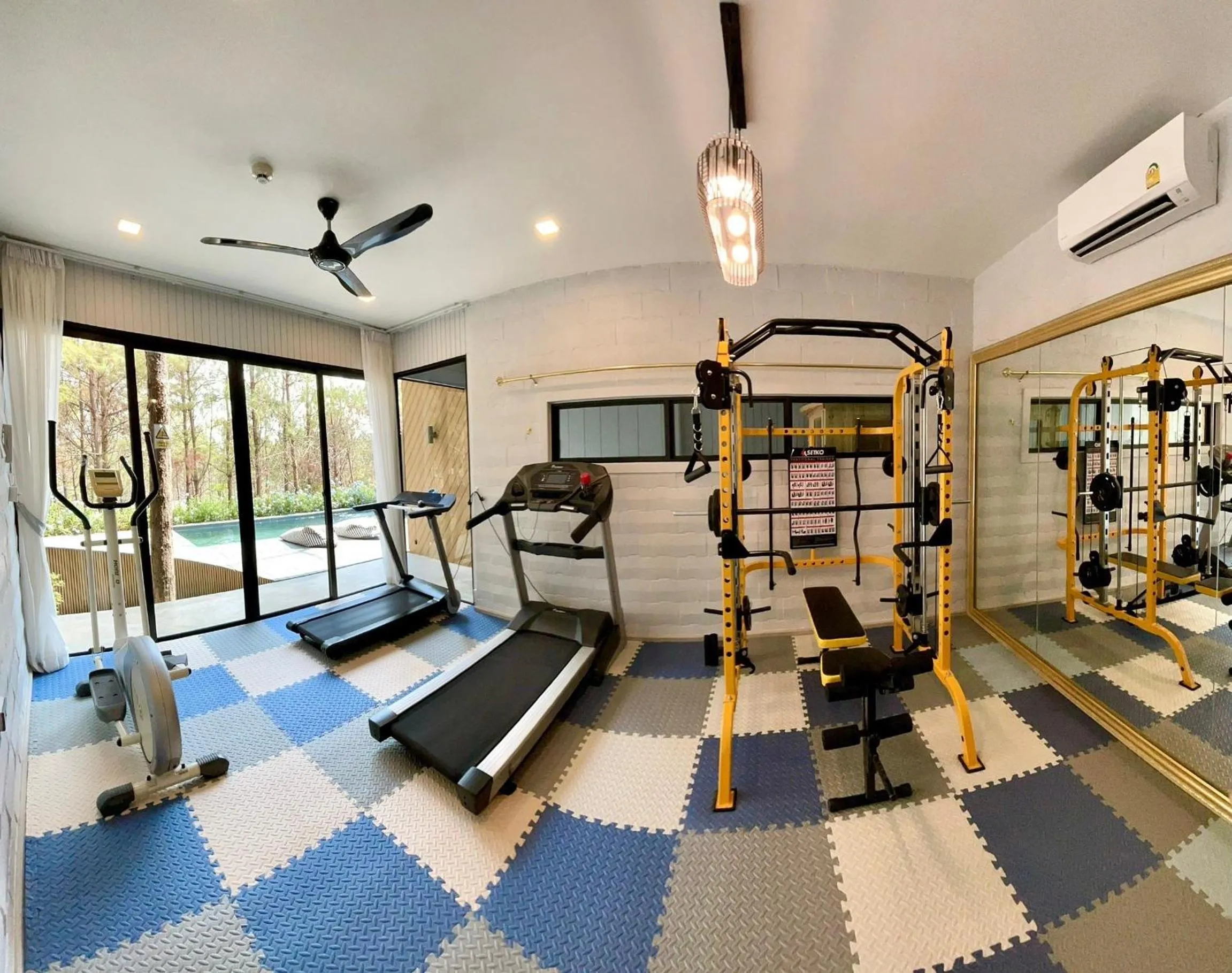 Fitness centre/facilities in Villa PaSon