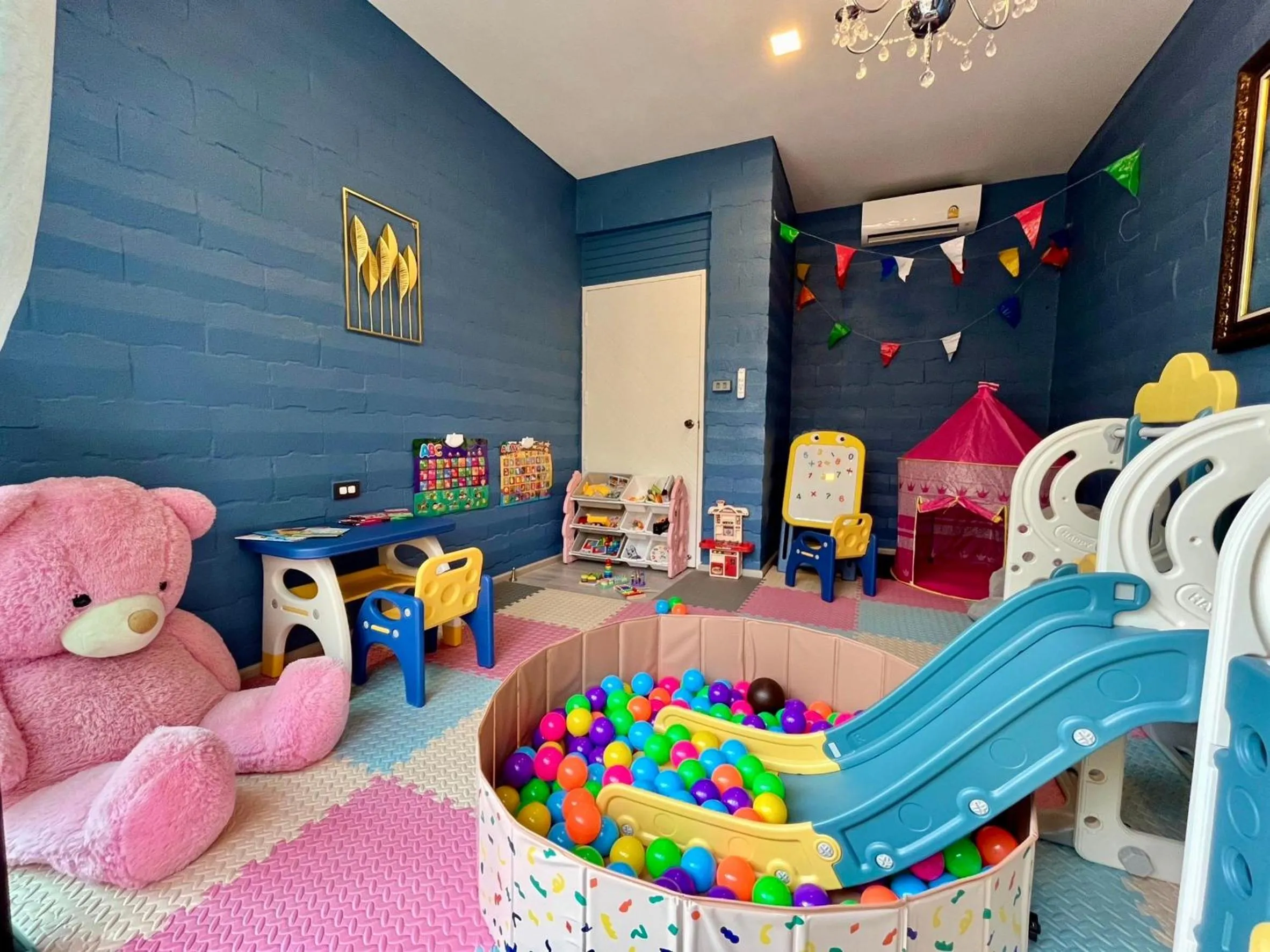 Children play ground in Villa PaSon