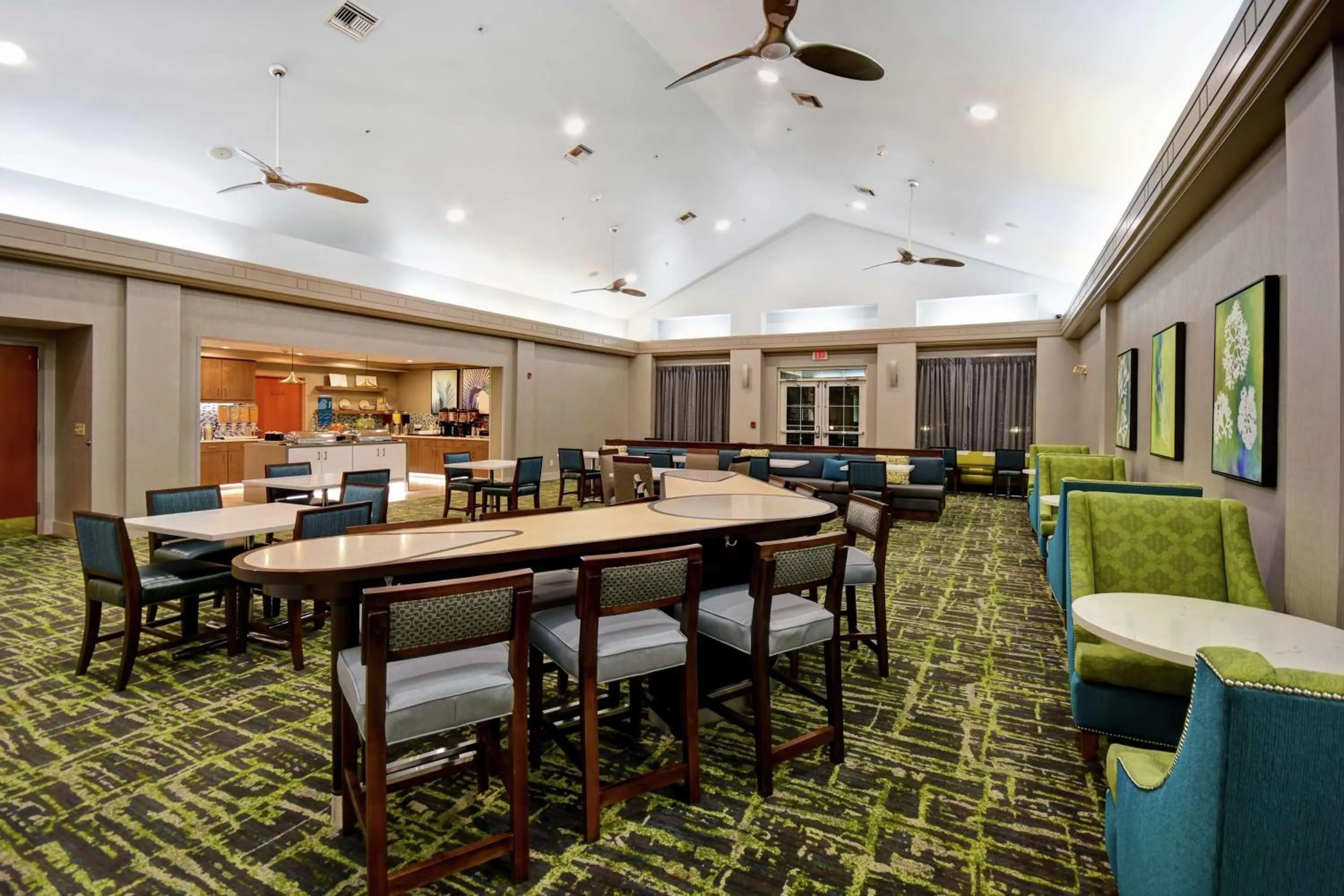 Breakfast in Homewood Suites by Hilton Ocala at Heath Brook