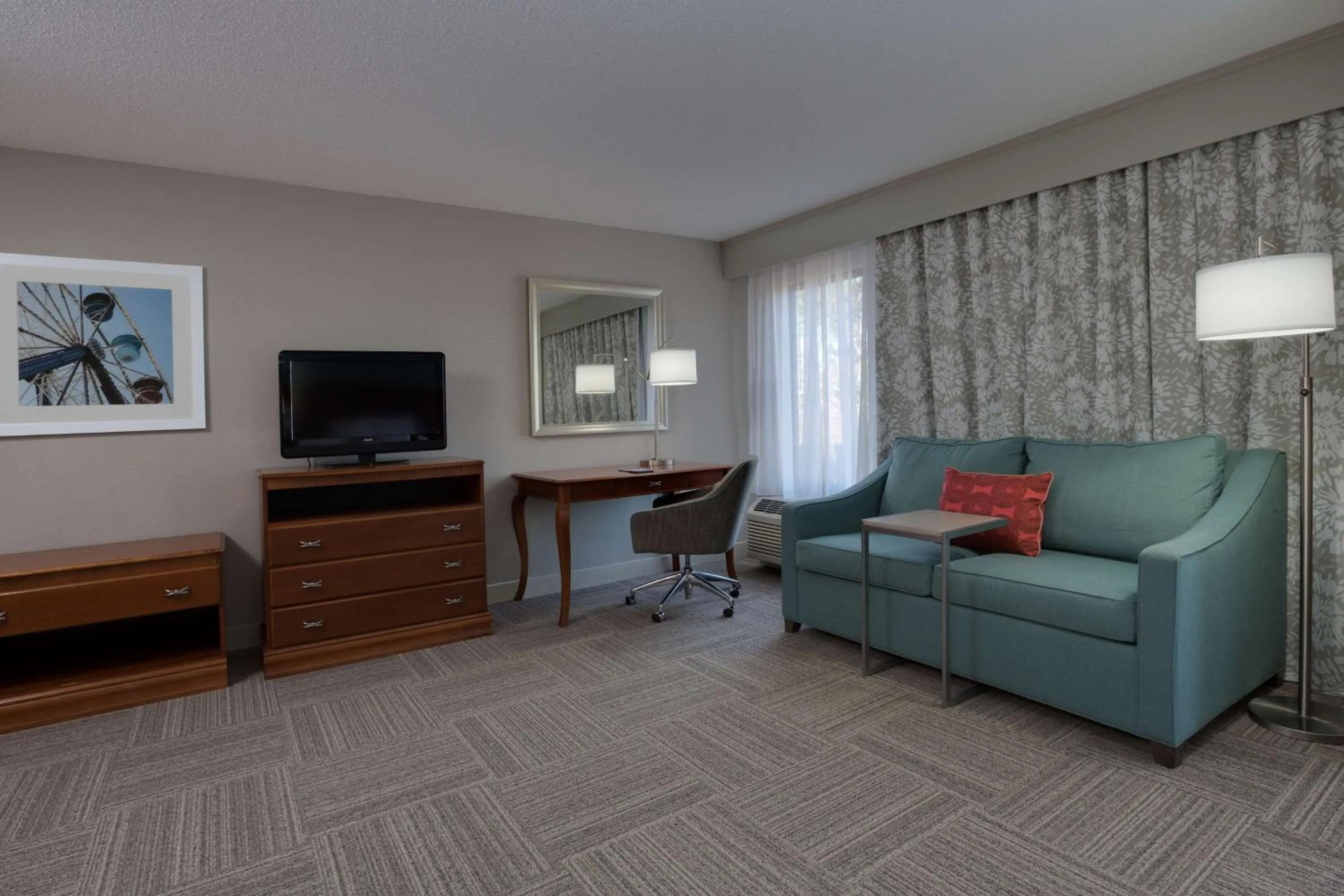 Living room in Hampton Inn Harbourgate