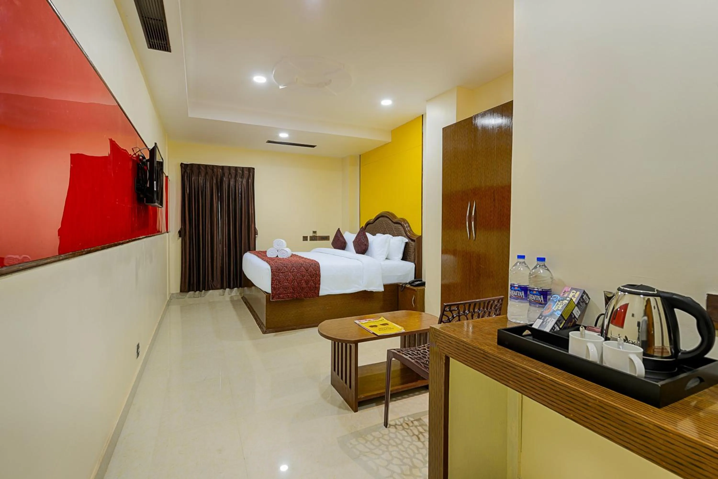 Bedroom, Bed in Hotel Ramraj Regency