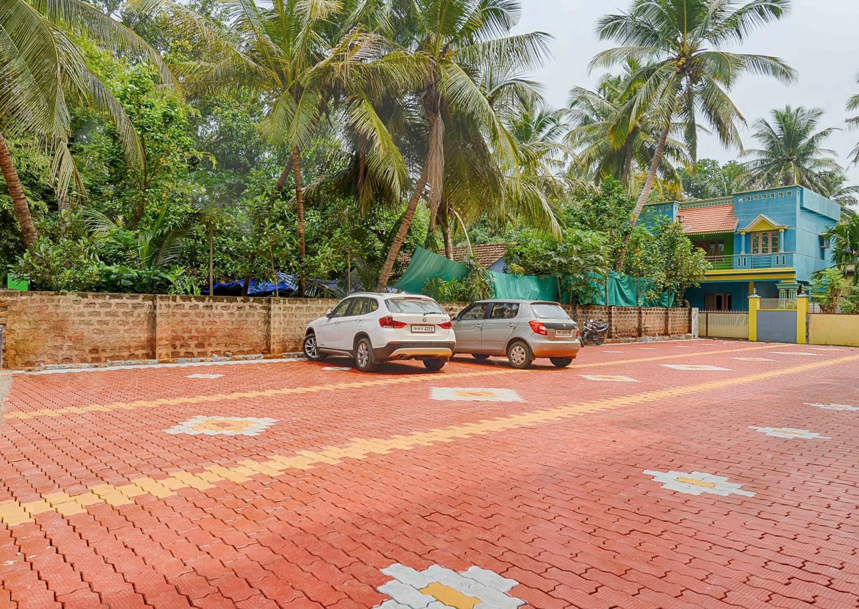 Business facilities in Hotel Ramraj Regency