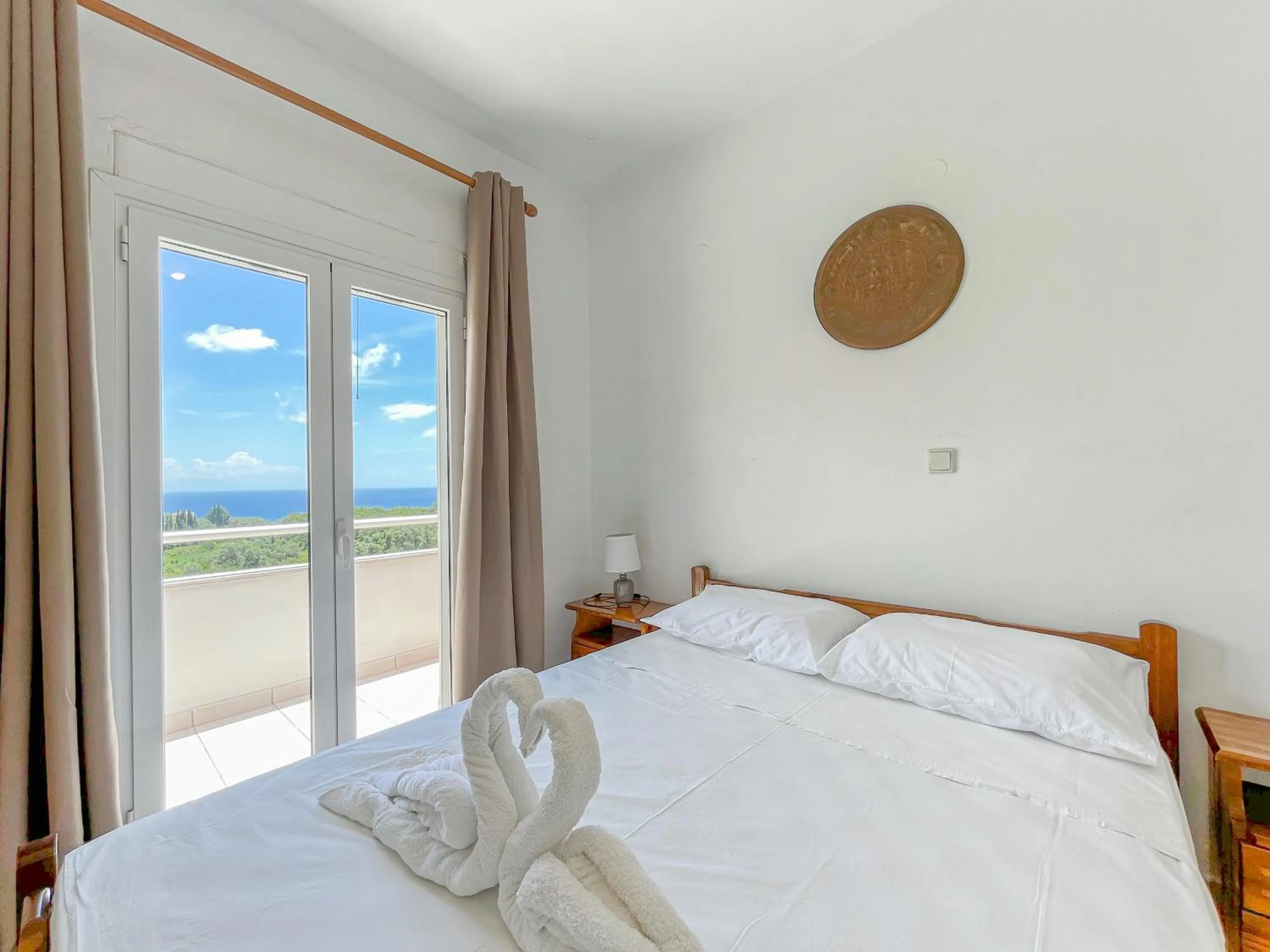 Bed in Amazona Apartments and Studios