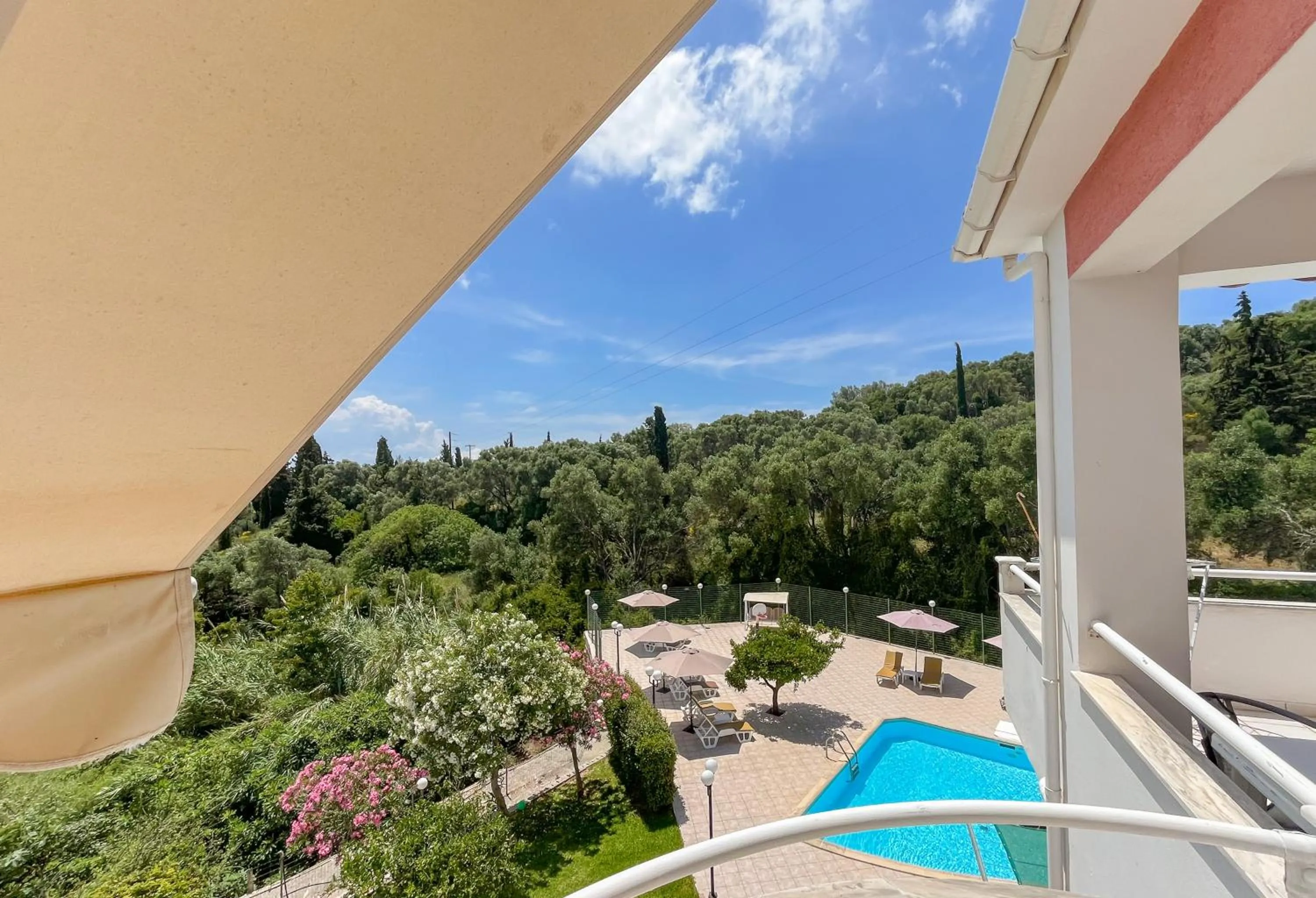 Amazona Apartments and Studios