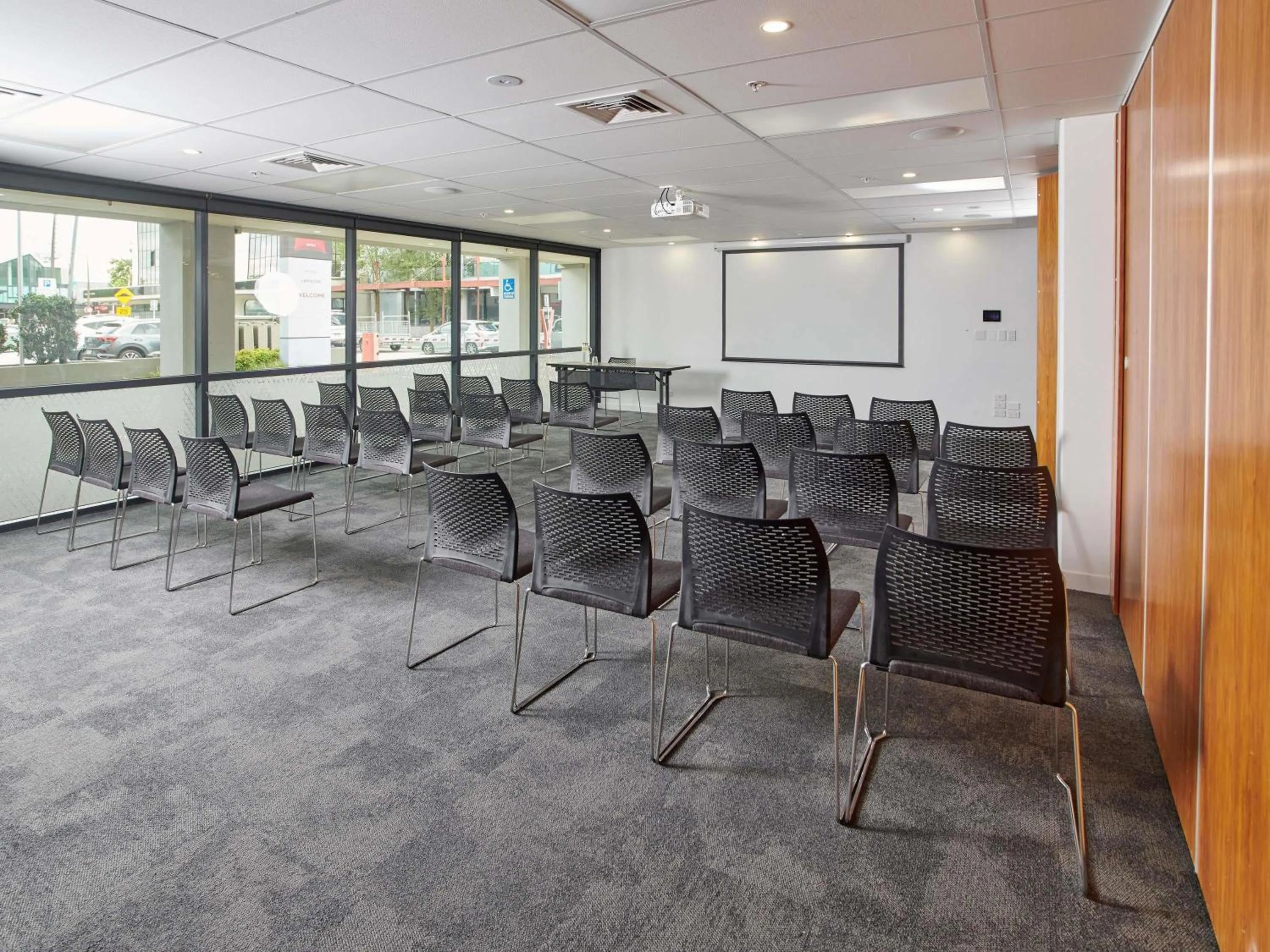 Meeting/conference room in ibis Hamilton Tainui