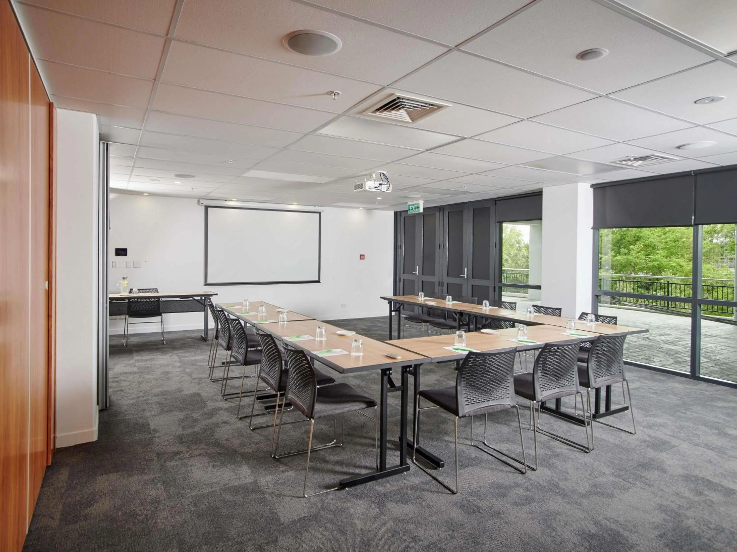 Meeting/conference room in ibis Hamilton Tainui