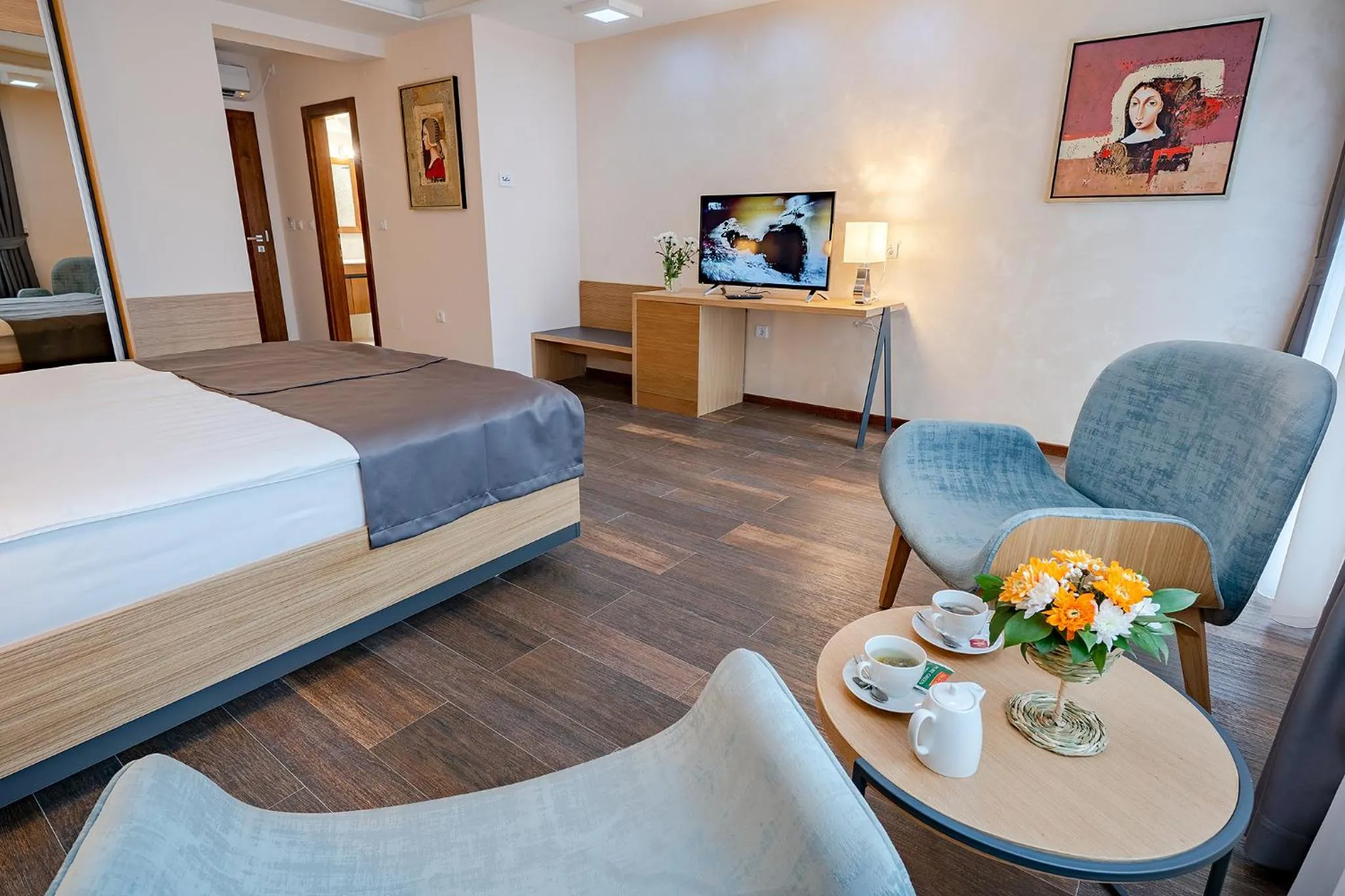 Bed in Rubicon Garni Hotel