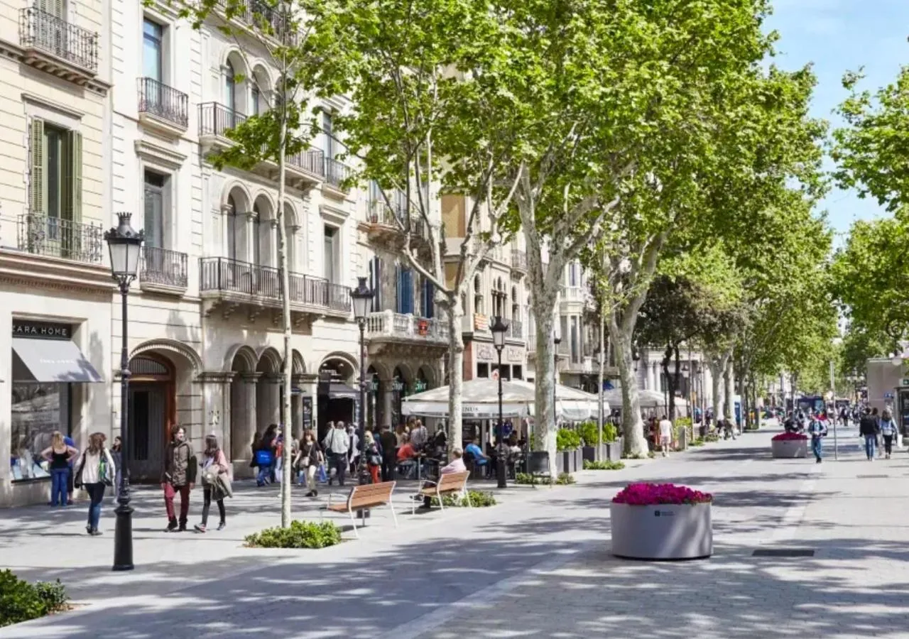 Property building in Midtown Luxury Apartments by Sweett