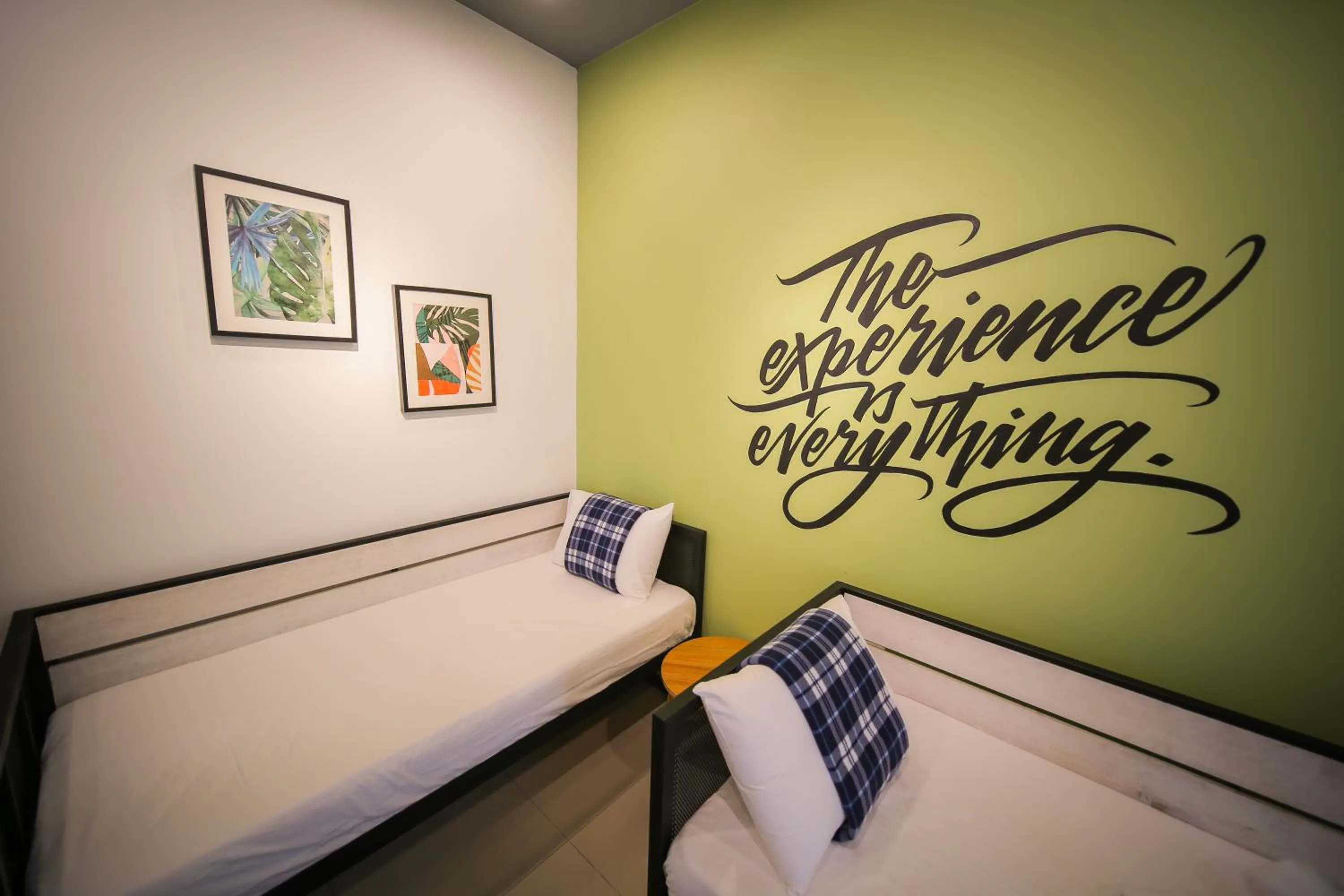 Bed in The Best Hotel in Bayan Lepas - THE LOV PENANG