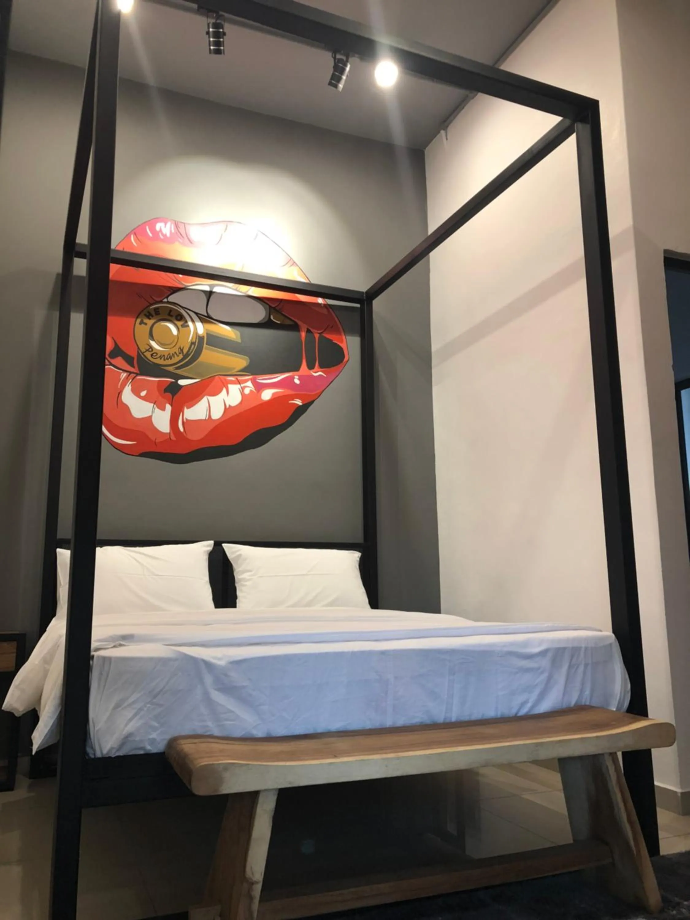 Bed in The Best Hotel in Bayan Lepas - THE LOV PENANG