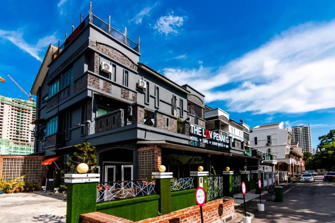 The Best Hotel in Bayan Lepas - THE LOV PENANG