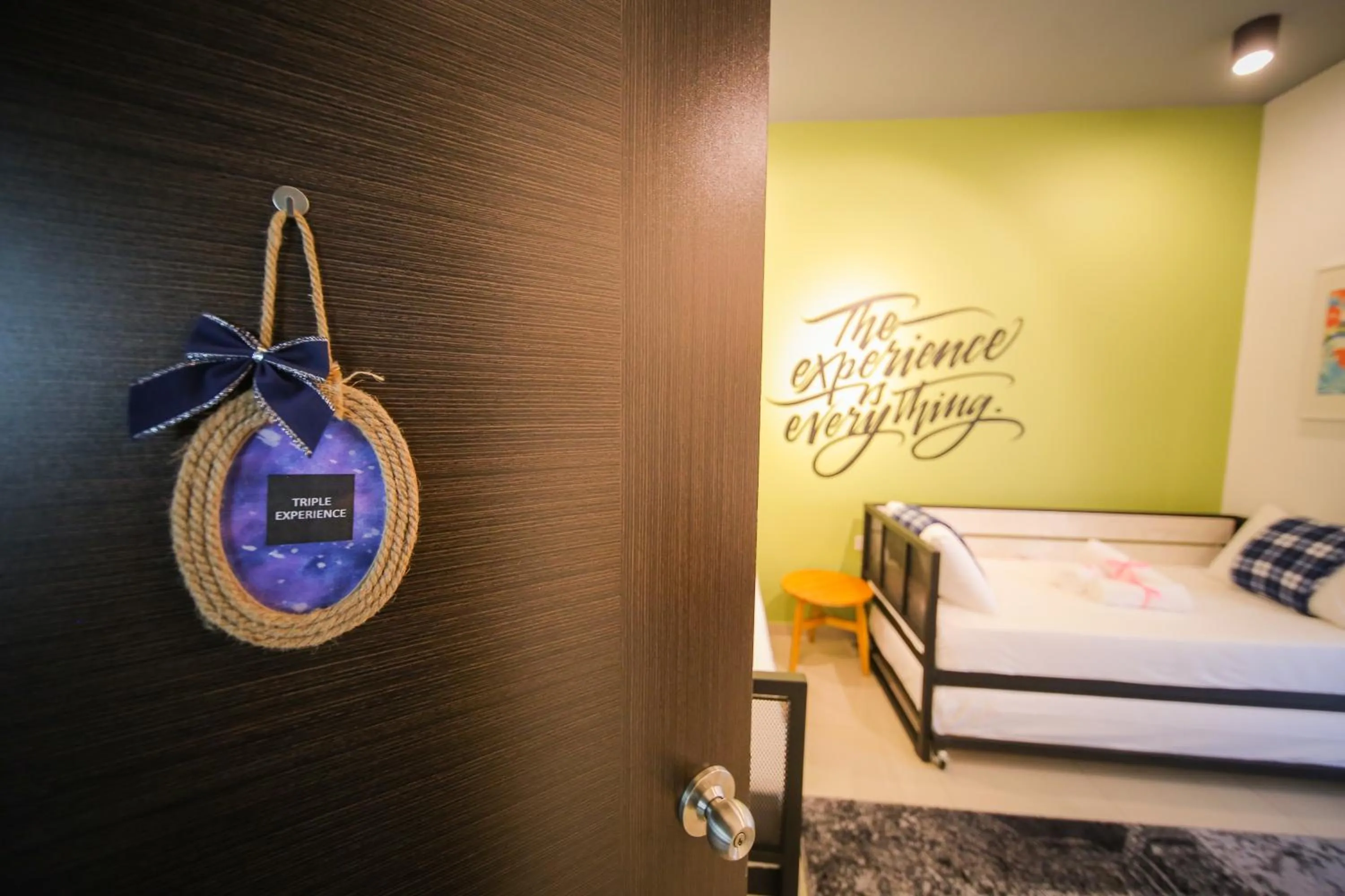 Shower, Bed in The Best Hotel in Bayan Lepas - THE LOV PENANG