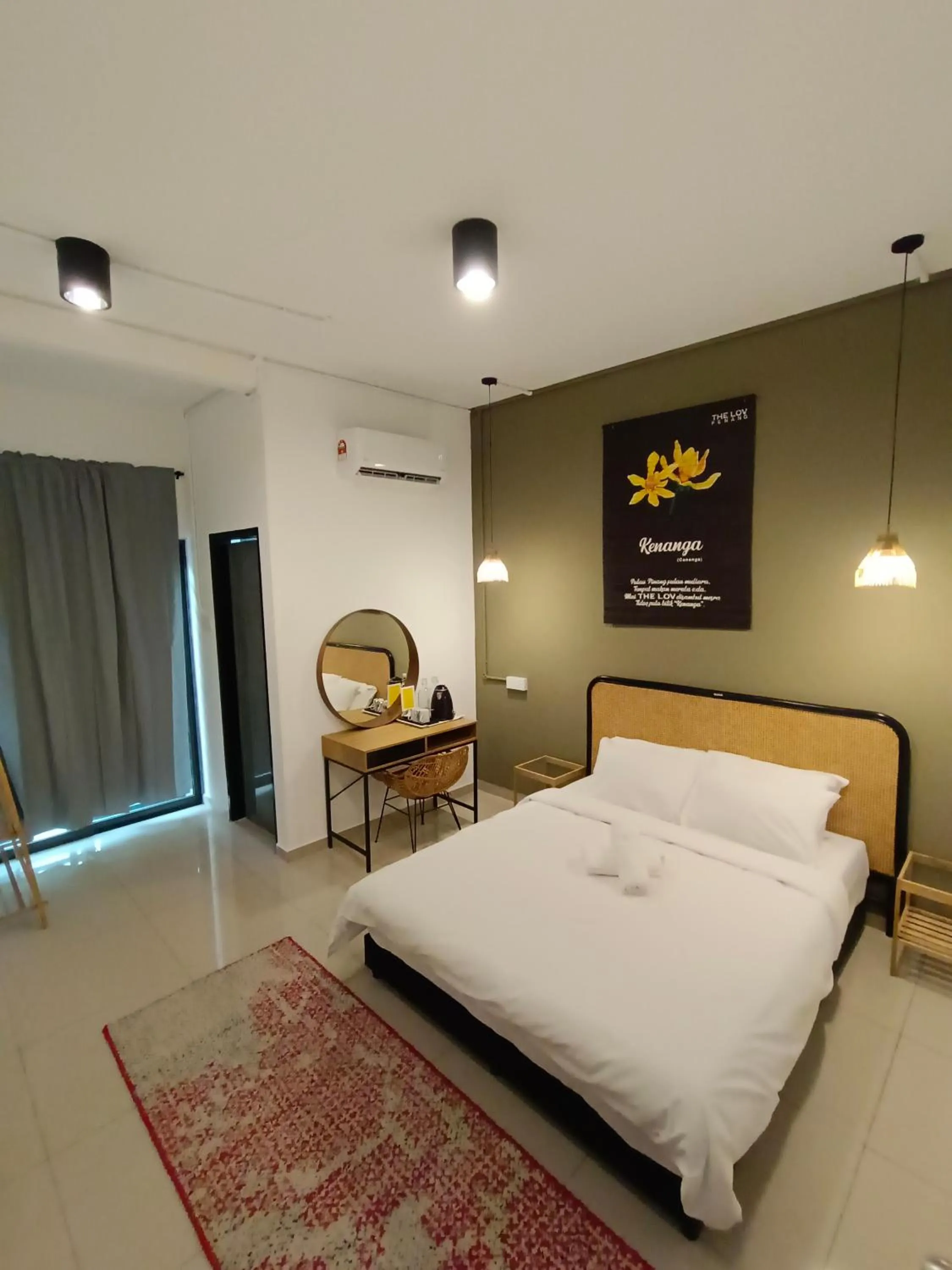 Photo of the whole room, Bed in The Best Hotel in Bayan Lepas - THE LOV PENANG