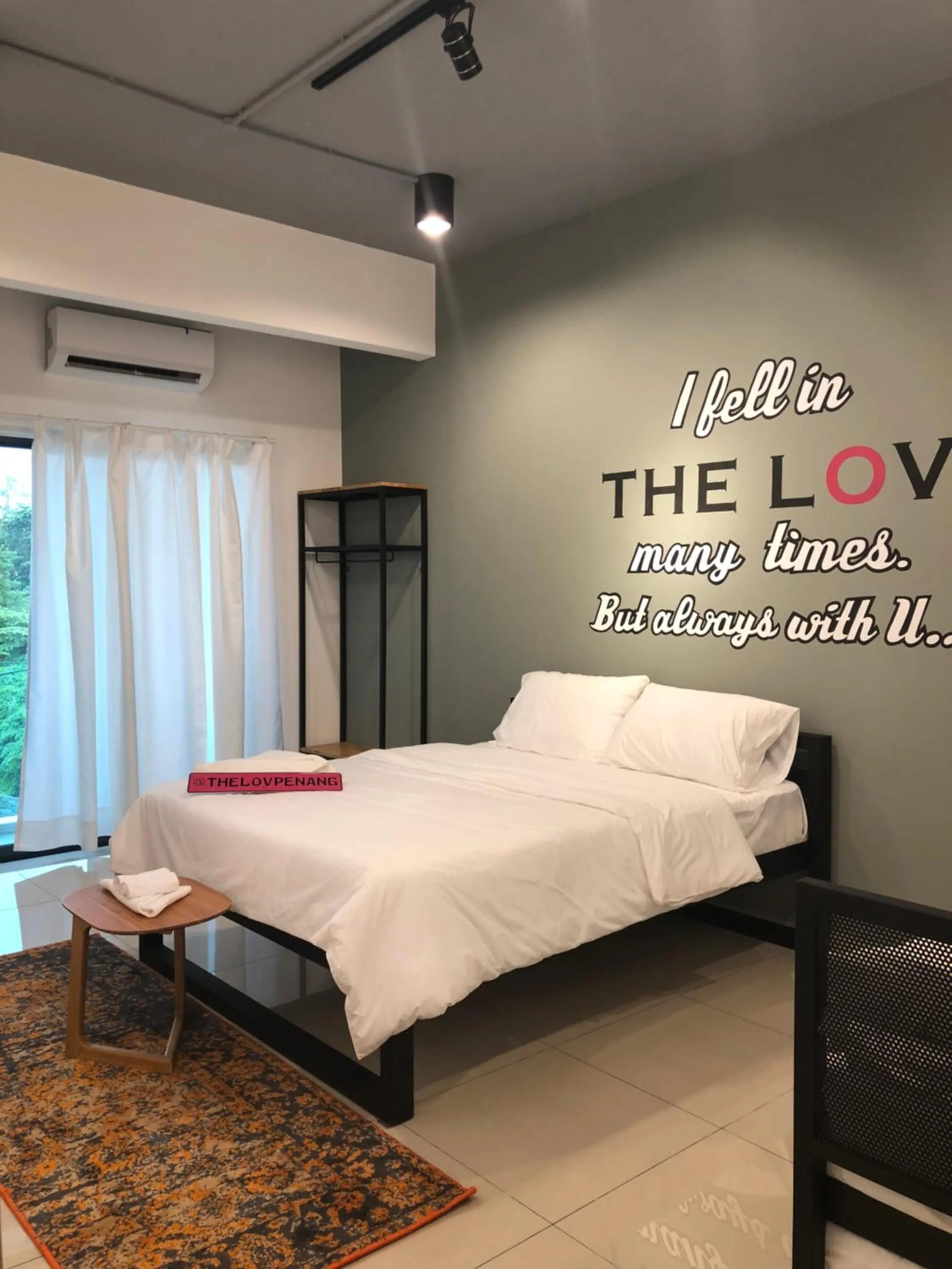 Bed in The Best Hotel in Bayan Lepas - THE LOV PENANG