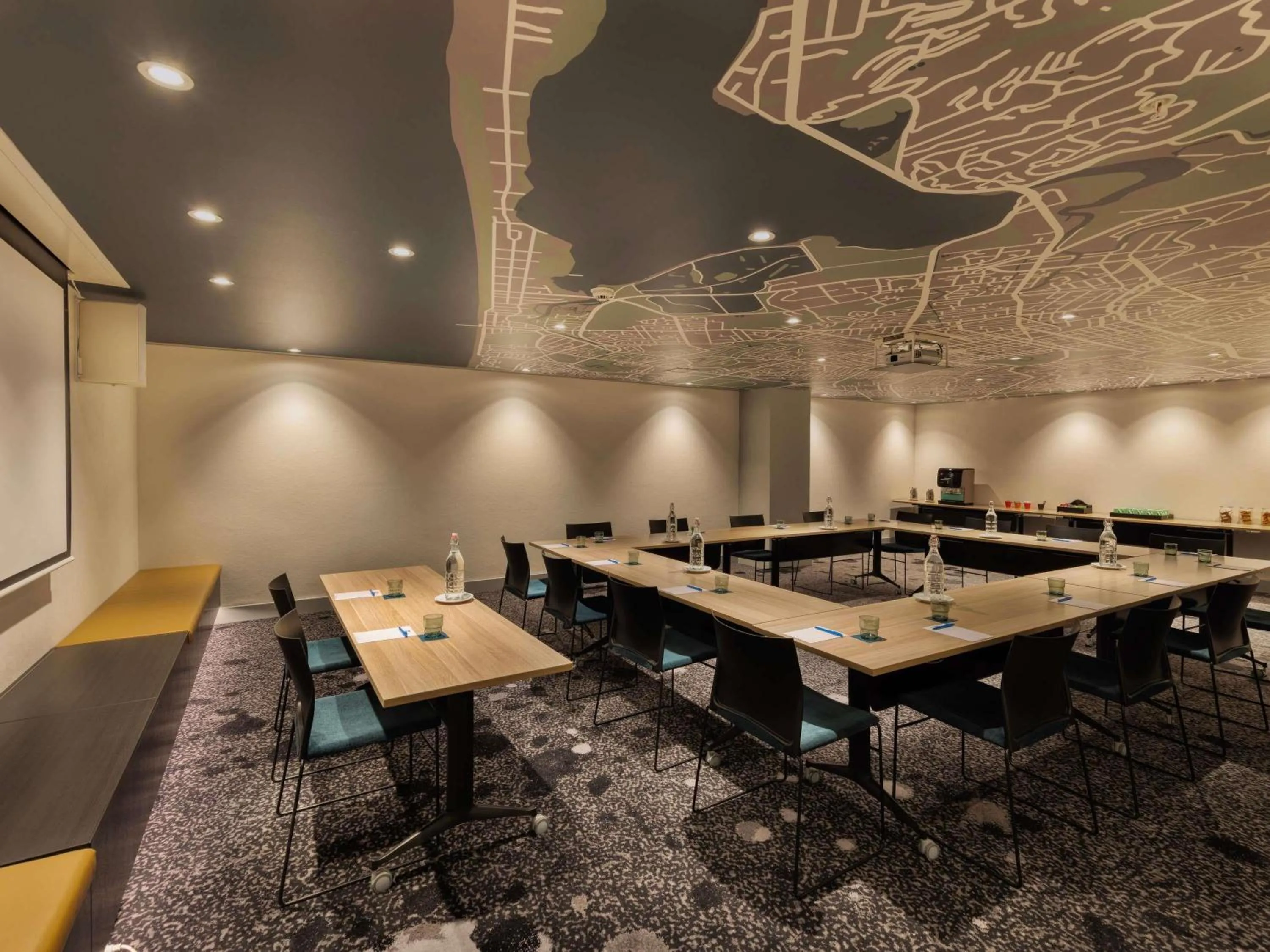 Meeting/conference room in Ibis Christchurch