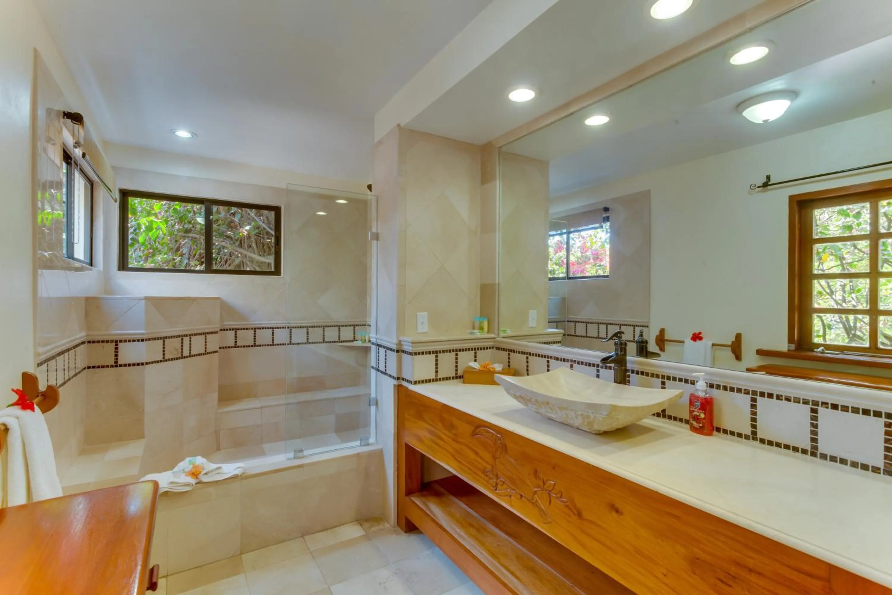 The Colonial at Jaguar Reef