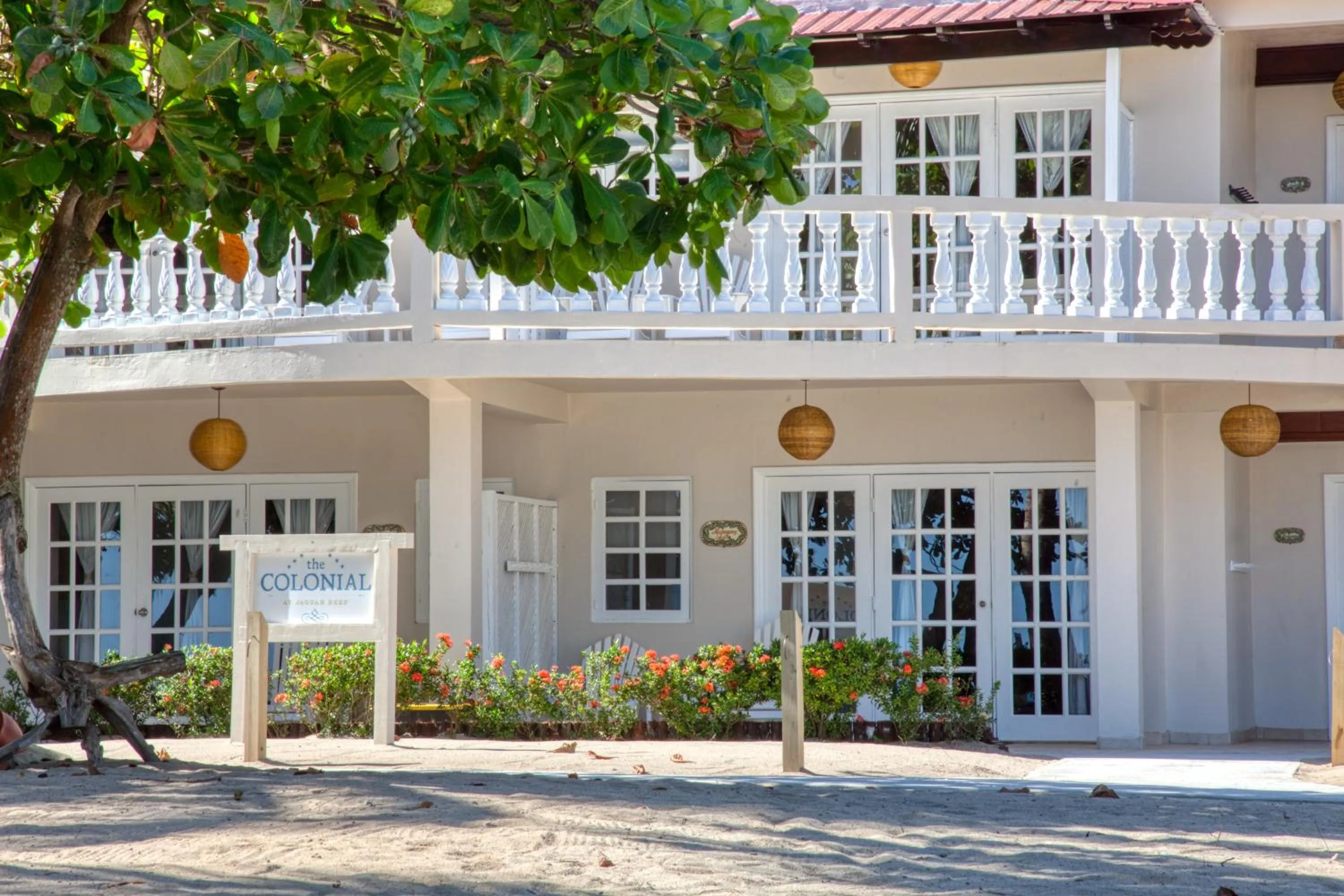 Facade/entrance in The Colonial at Jaguar Reef