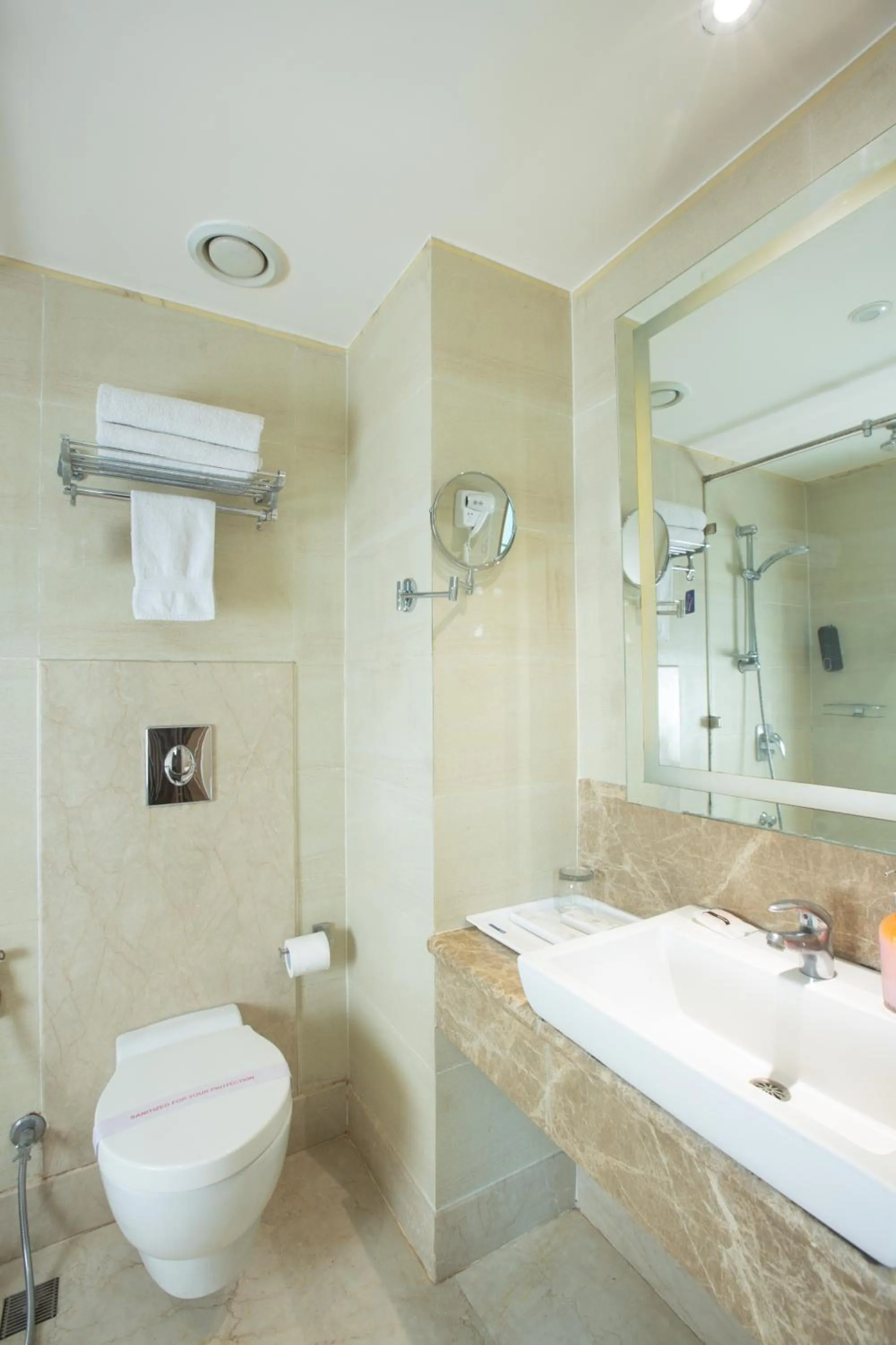 Toilet in The Orion Plaza - Nehru Place