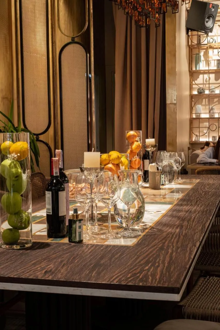 Food and drinks in Hotel Donald