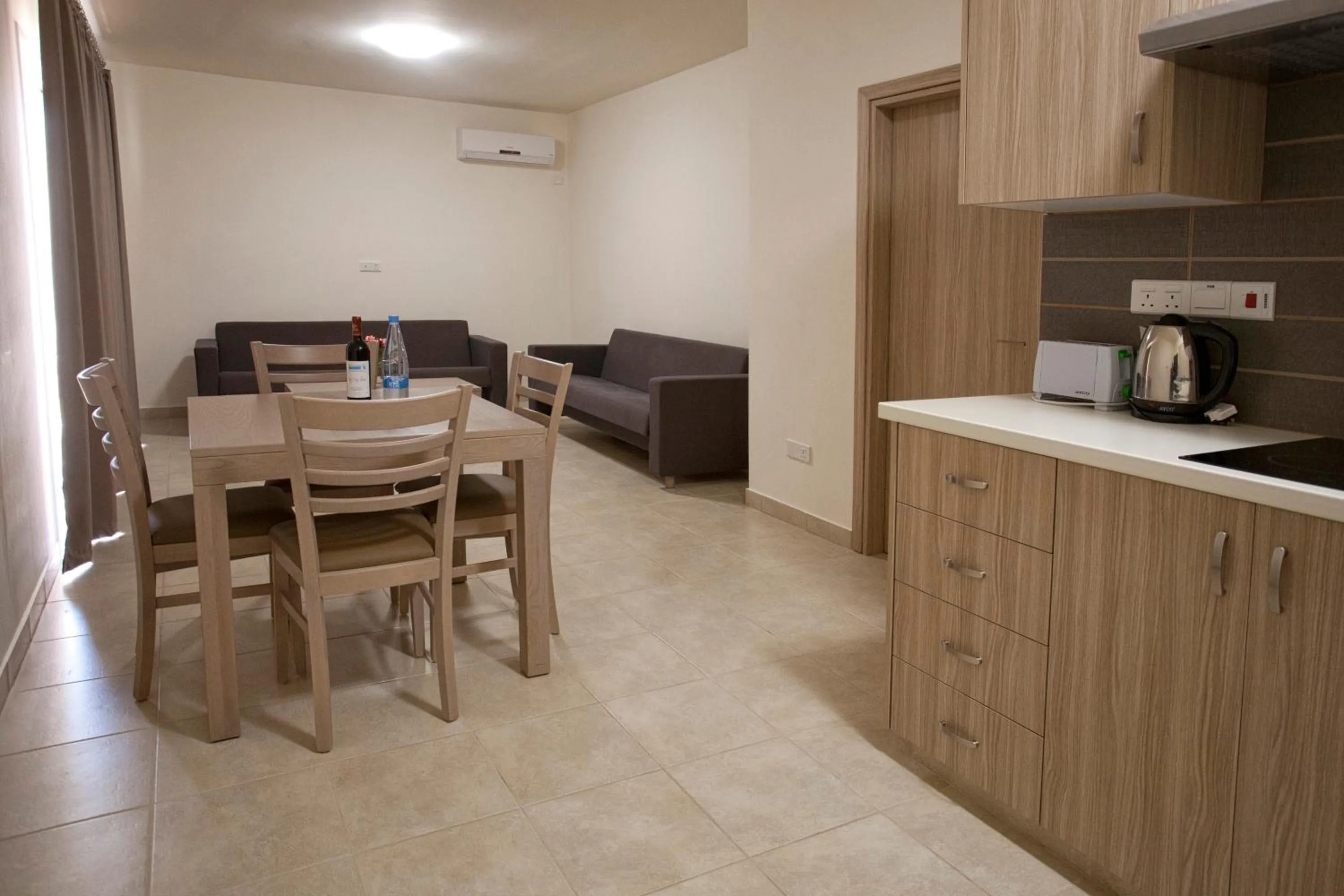 Kitchen or kitchenette in Makronisos Village