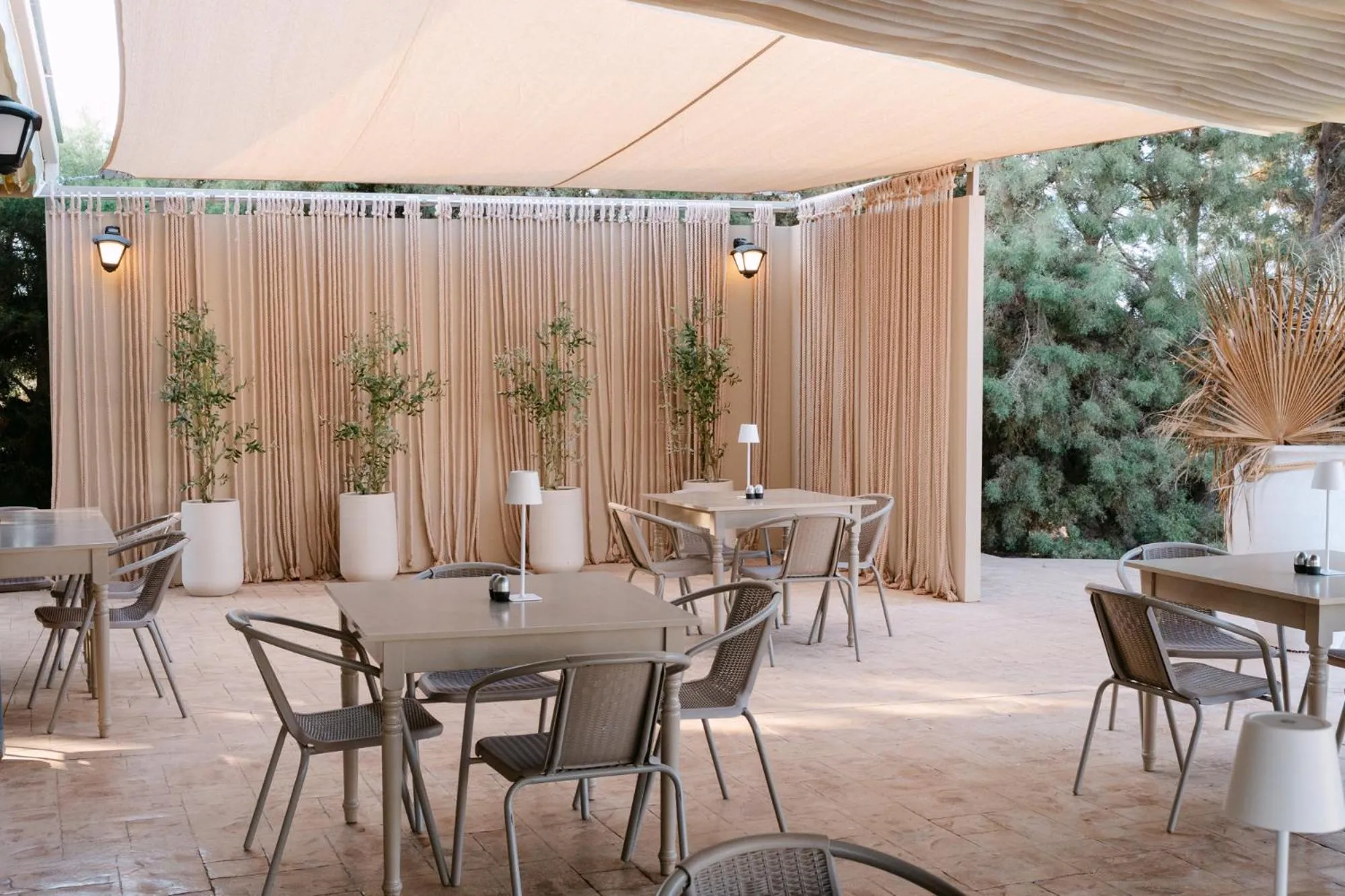 Restaurant/places to eat in Makronisos Village