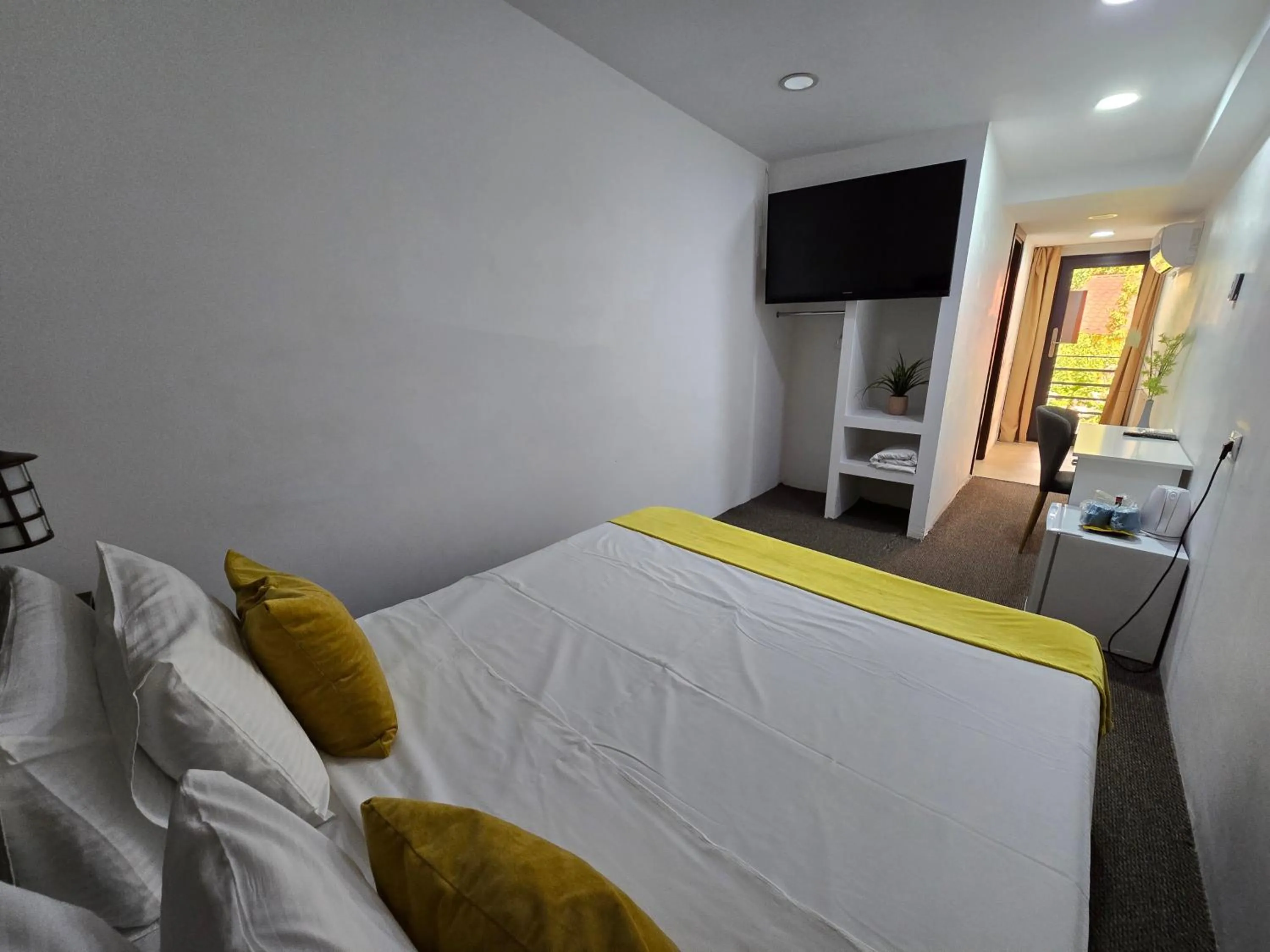 Bed in Poet Palace Bucharest