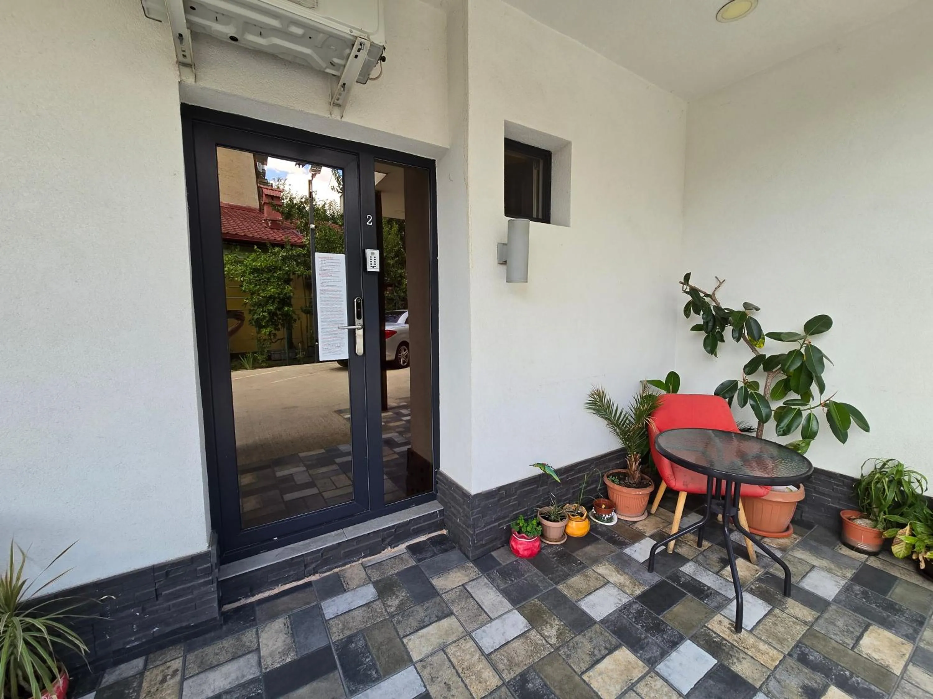 Facade/entrance in Poet Palace Bucharest