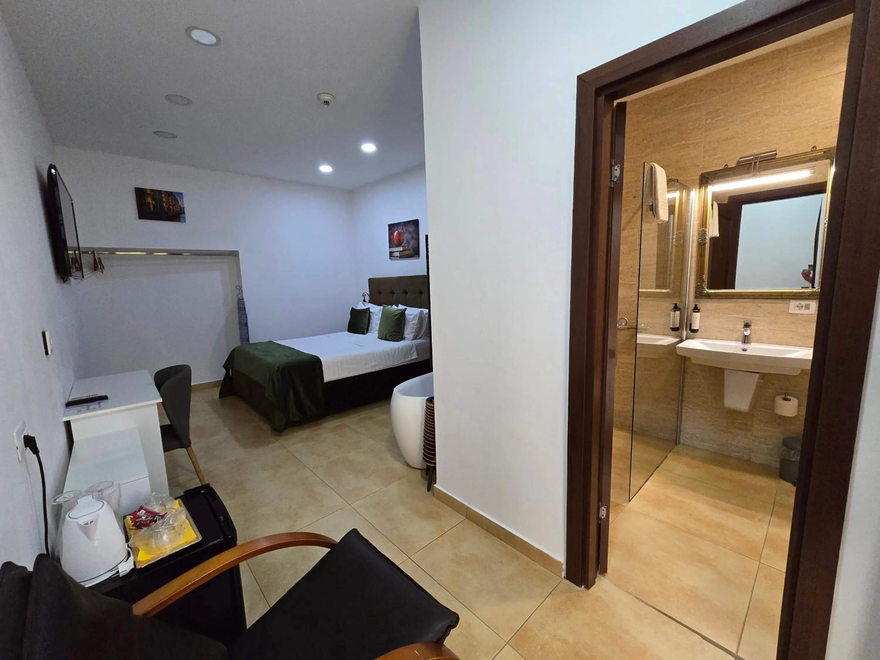 Bed in Poet Palace Bucharest